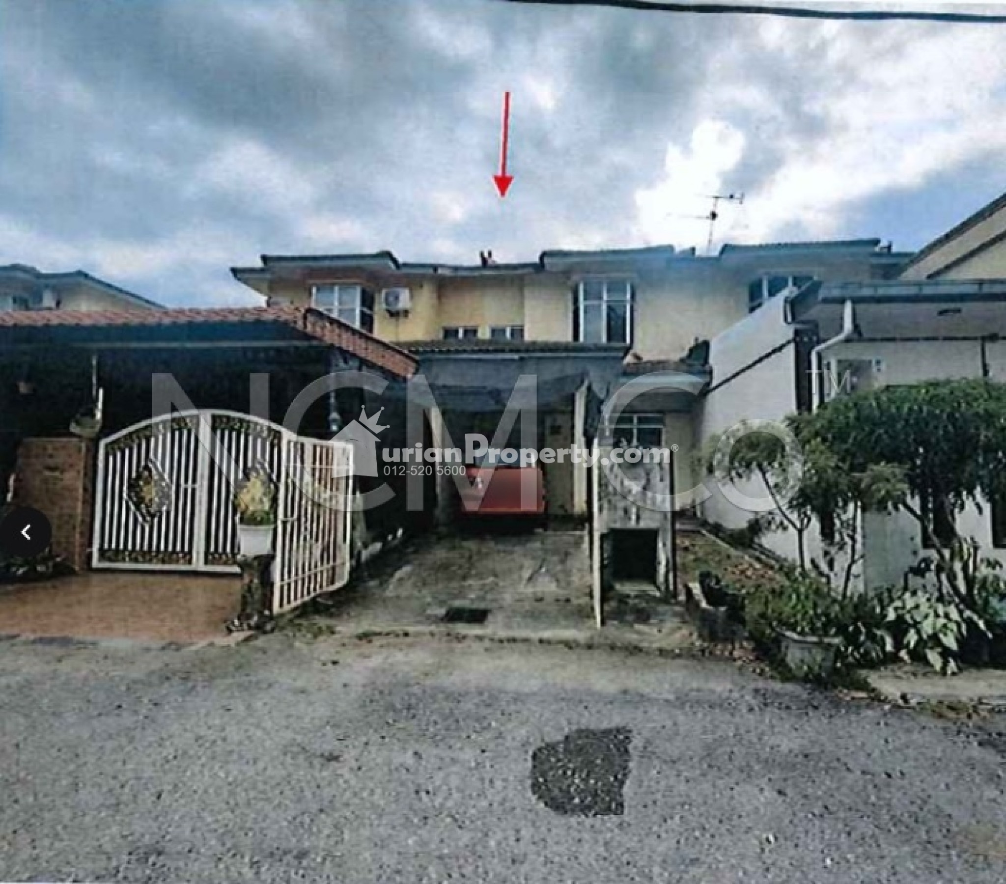 Terrace House For Auction at Taman Dahlia