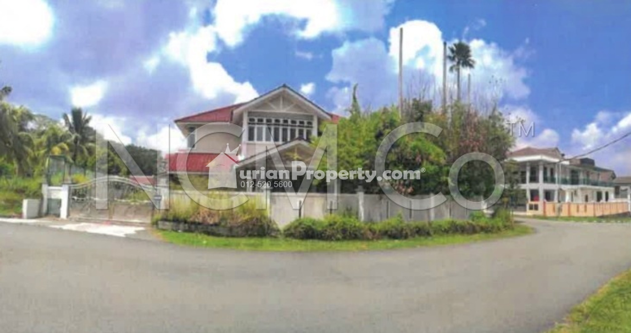 Bungalow House For Auction at Taman Clonlee