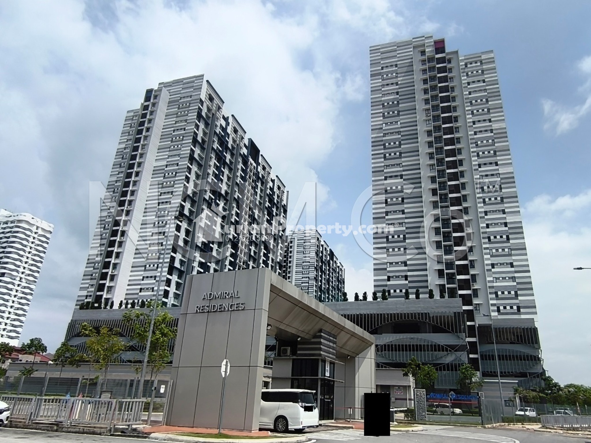 Condo For Auction at Admiral Residences