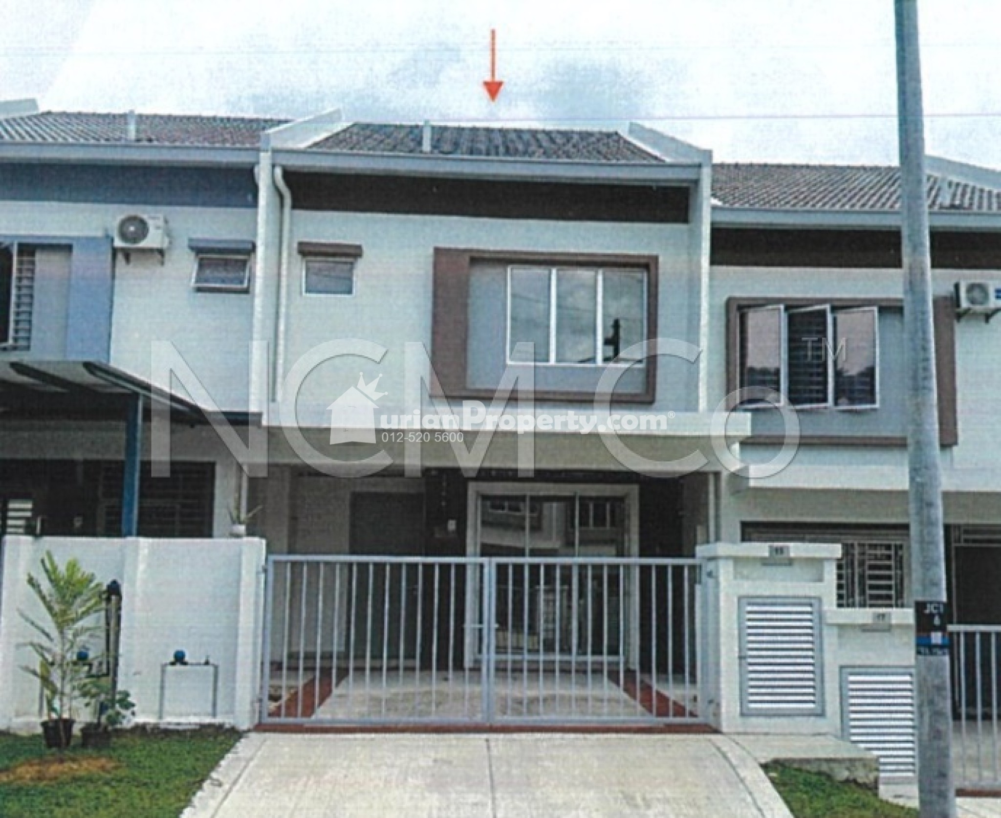 Terrace House For Auction at Taman Salak Perdana
