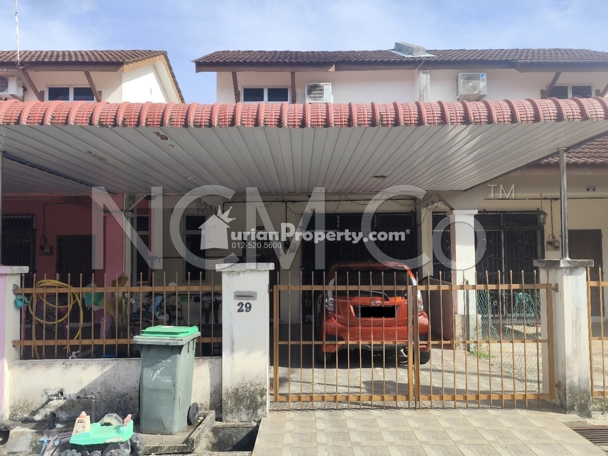 Terrace House For Auction at Taman Kempas