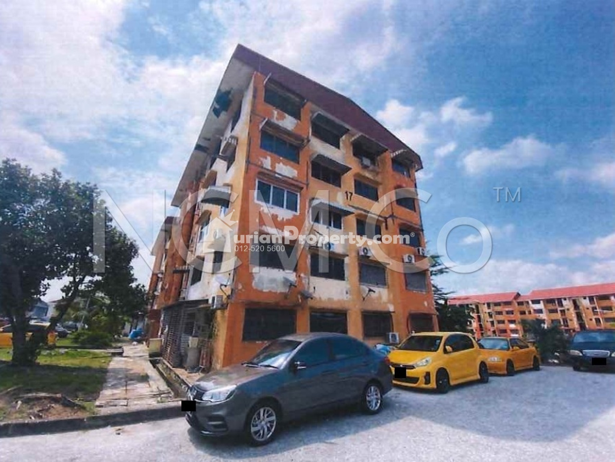 Apartment For Auction at Section 8