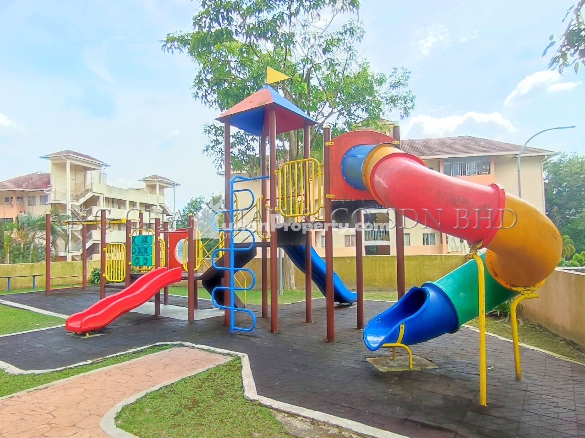 Apartment For Auction at Kristal Heights