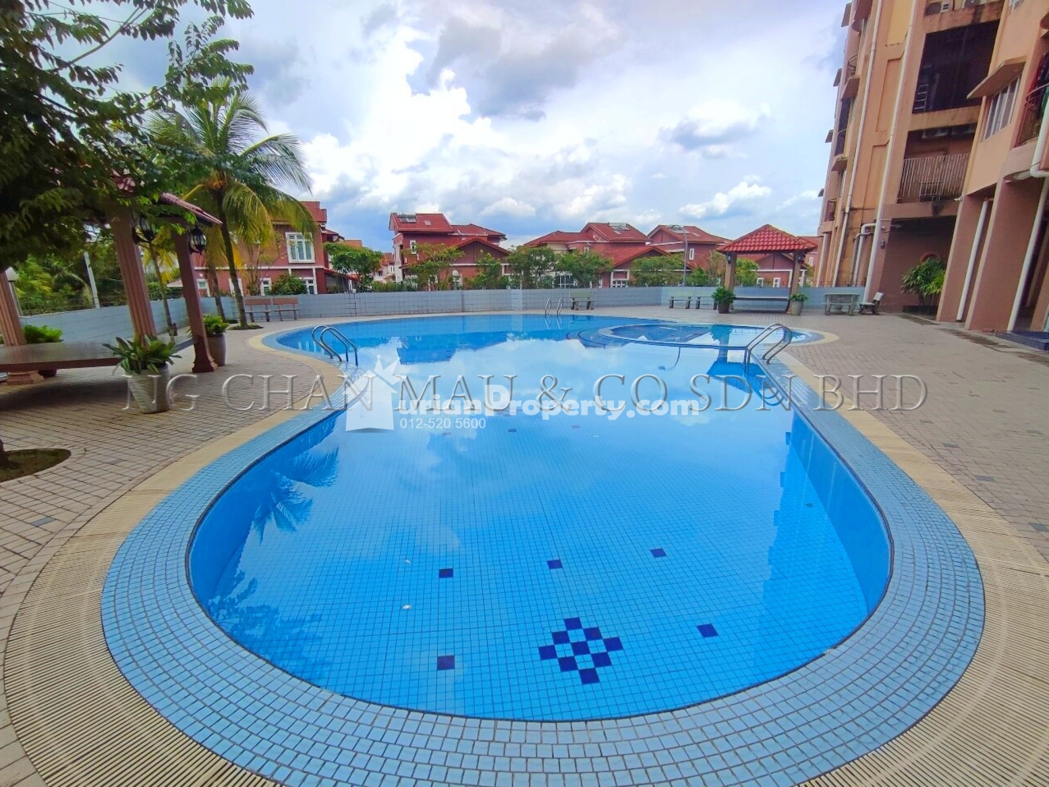 Apartment For Auction at Kristal Heights