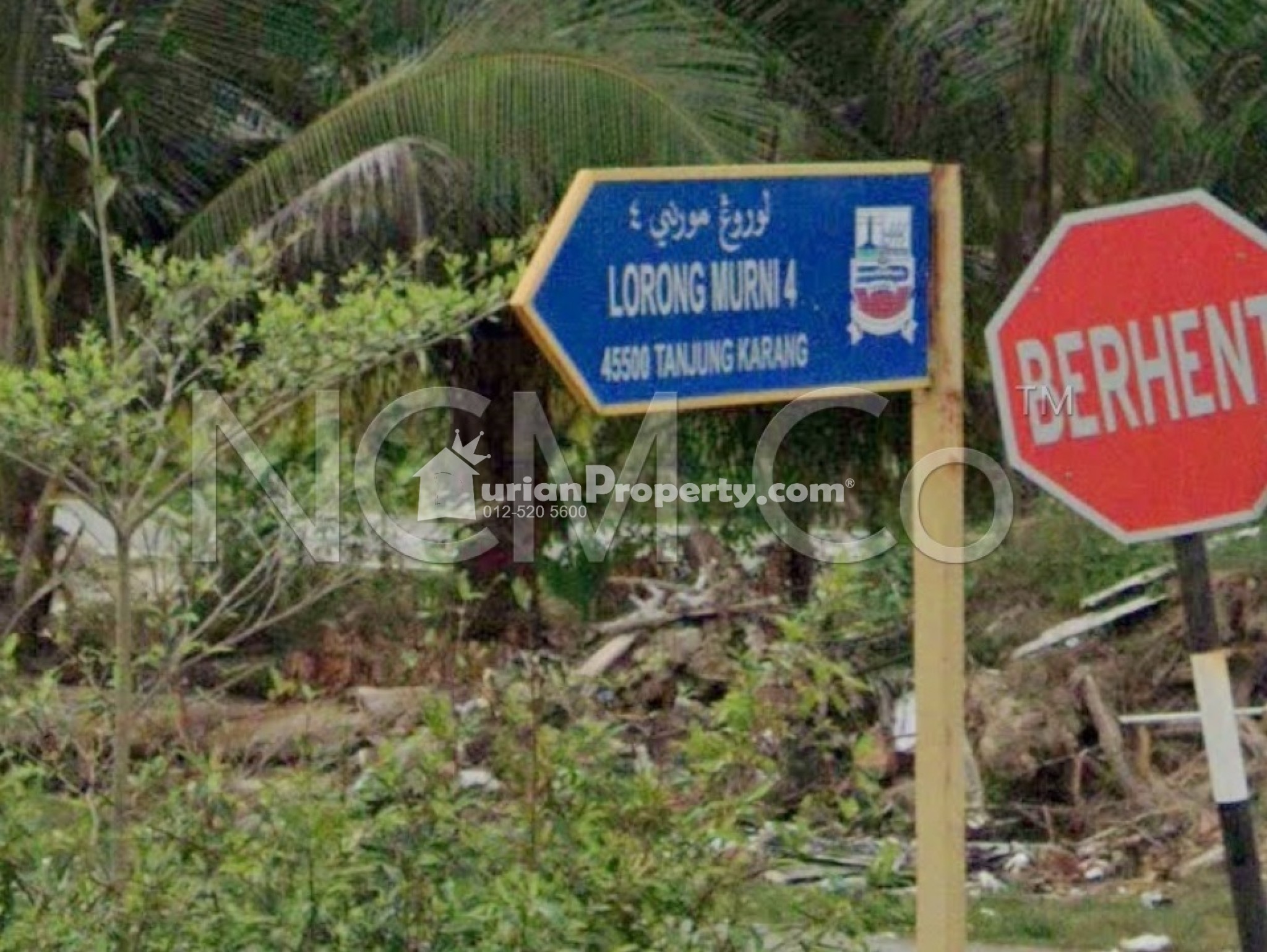 Terrace House For Auction at Tanjong Karang