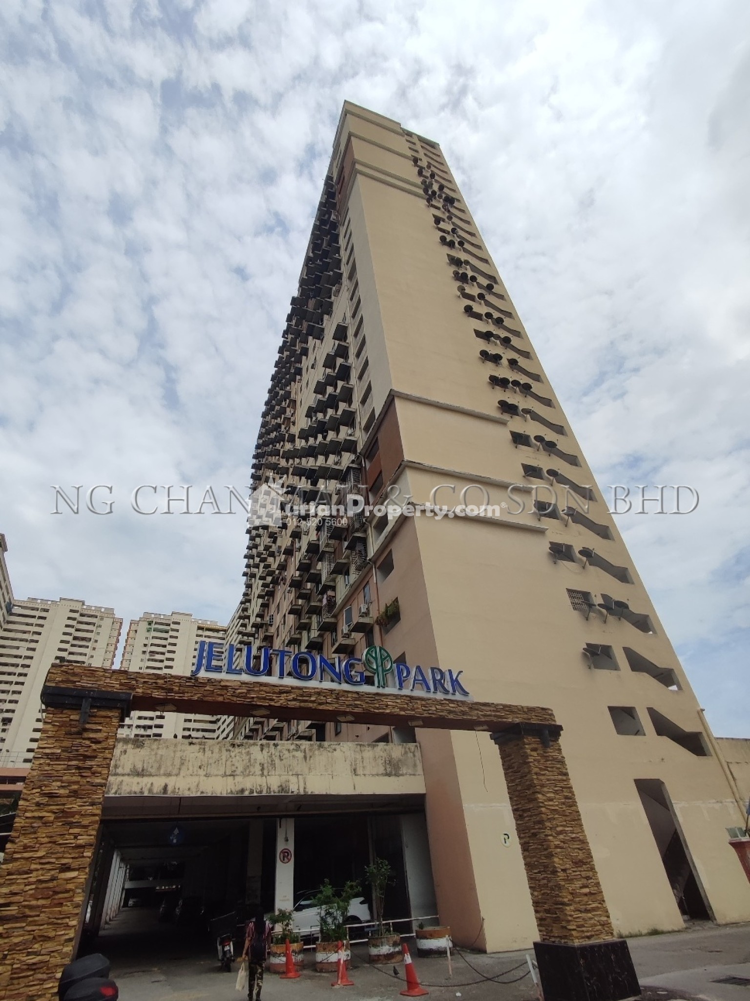 Flat For Auction at Jelutong Park