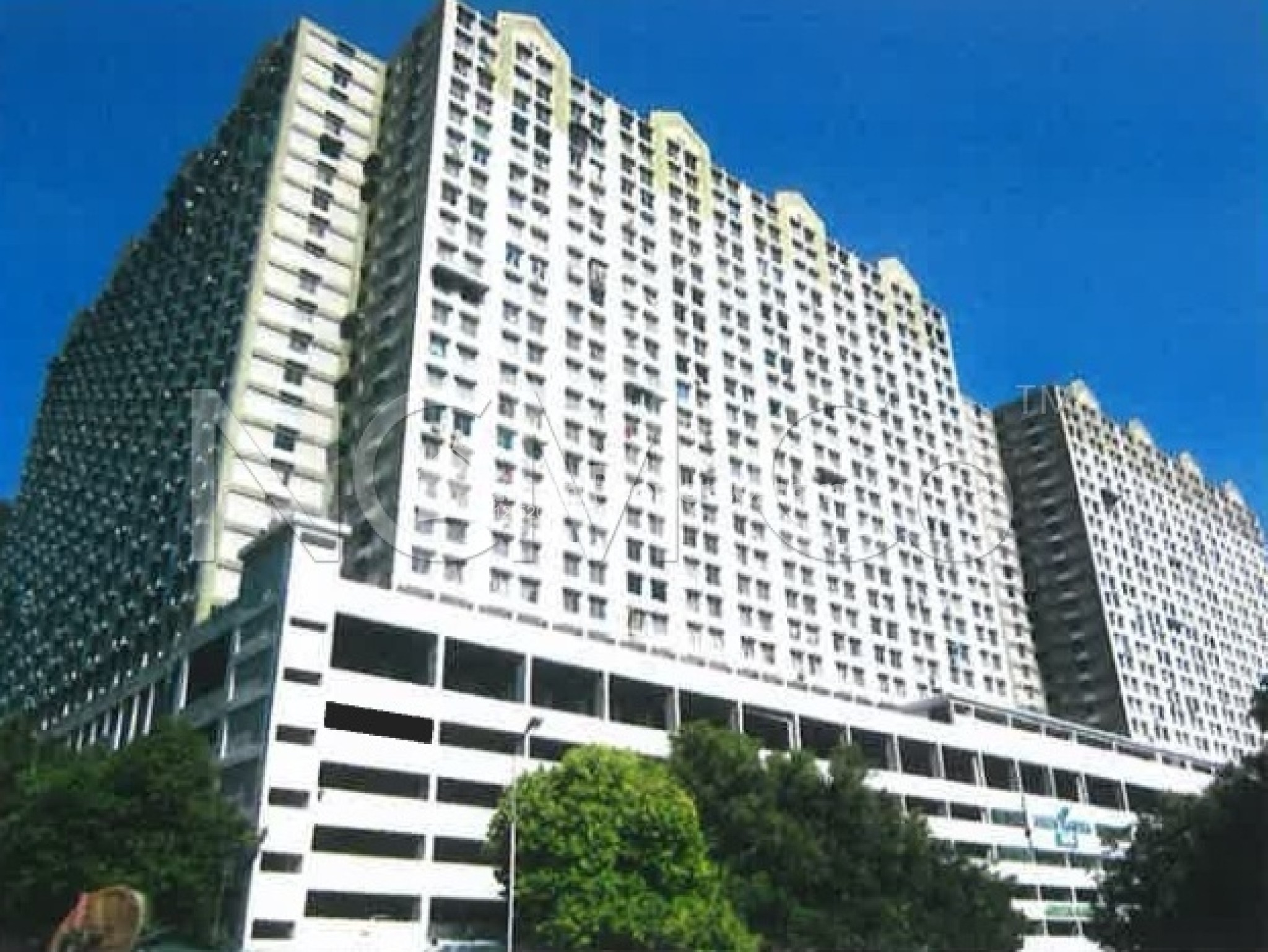Apartment For Auction at Green Garden
