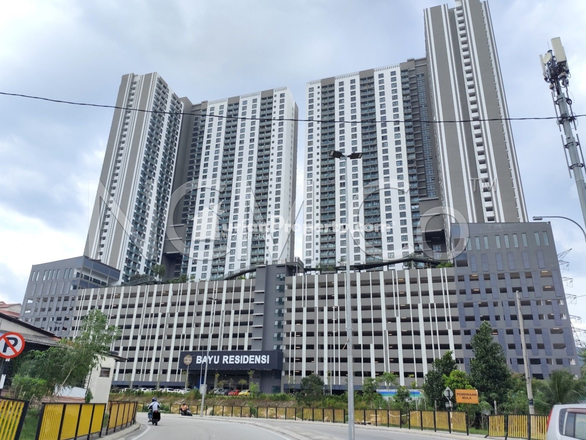 Serviced Residence For Auction at Bayu Residensi @ Seri Temenggung