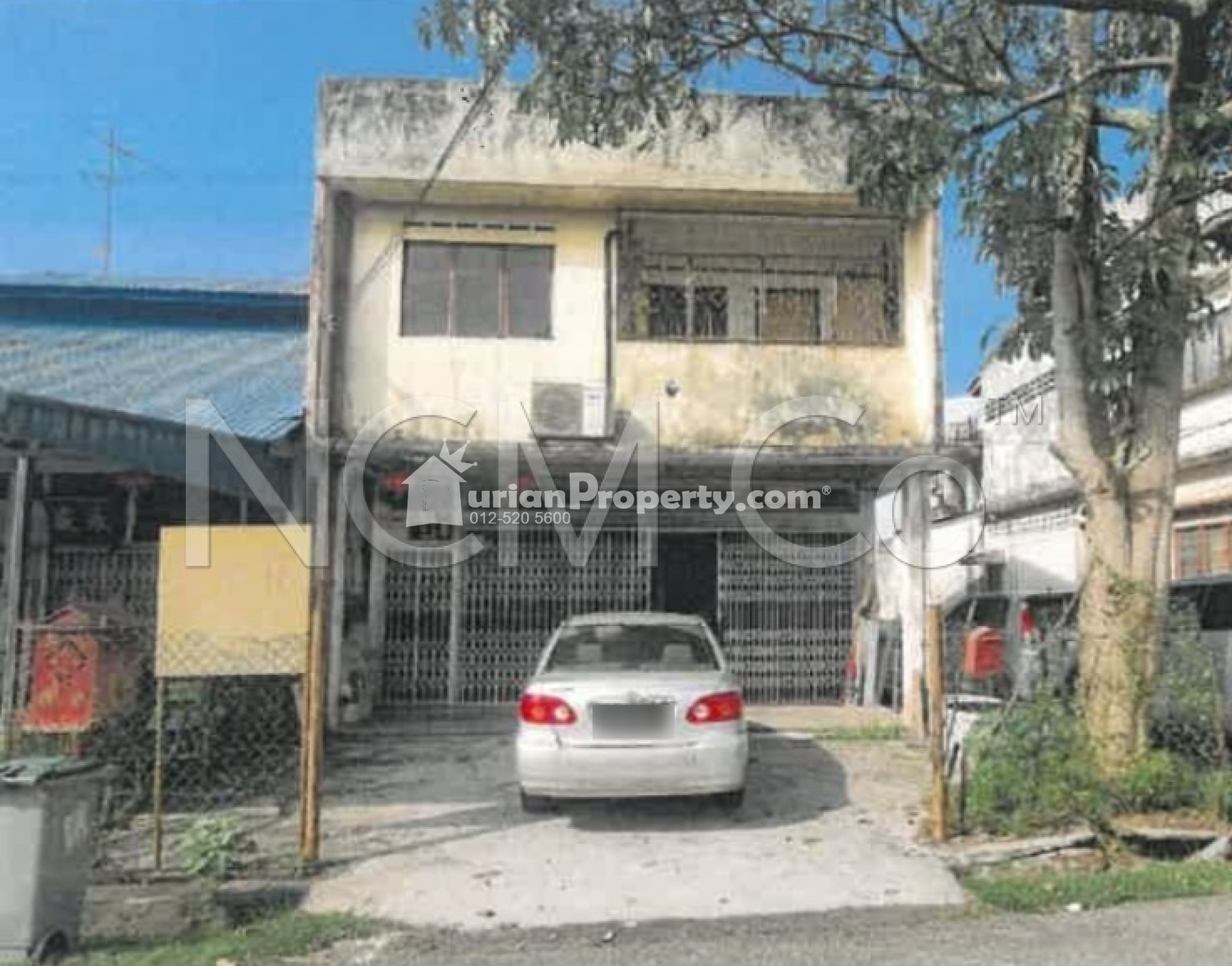 Shop For Auction at Kota Tinggi