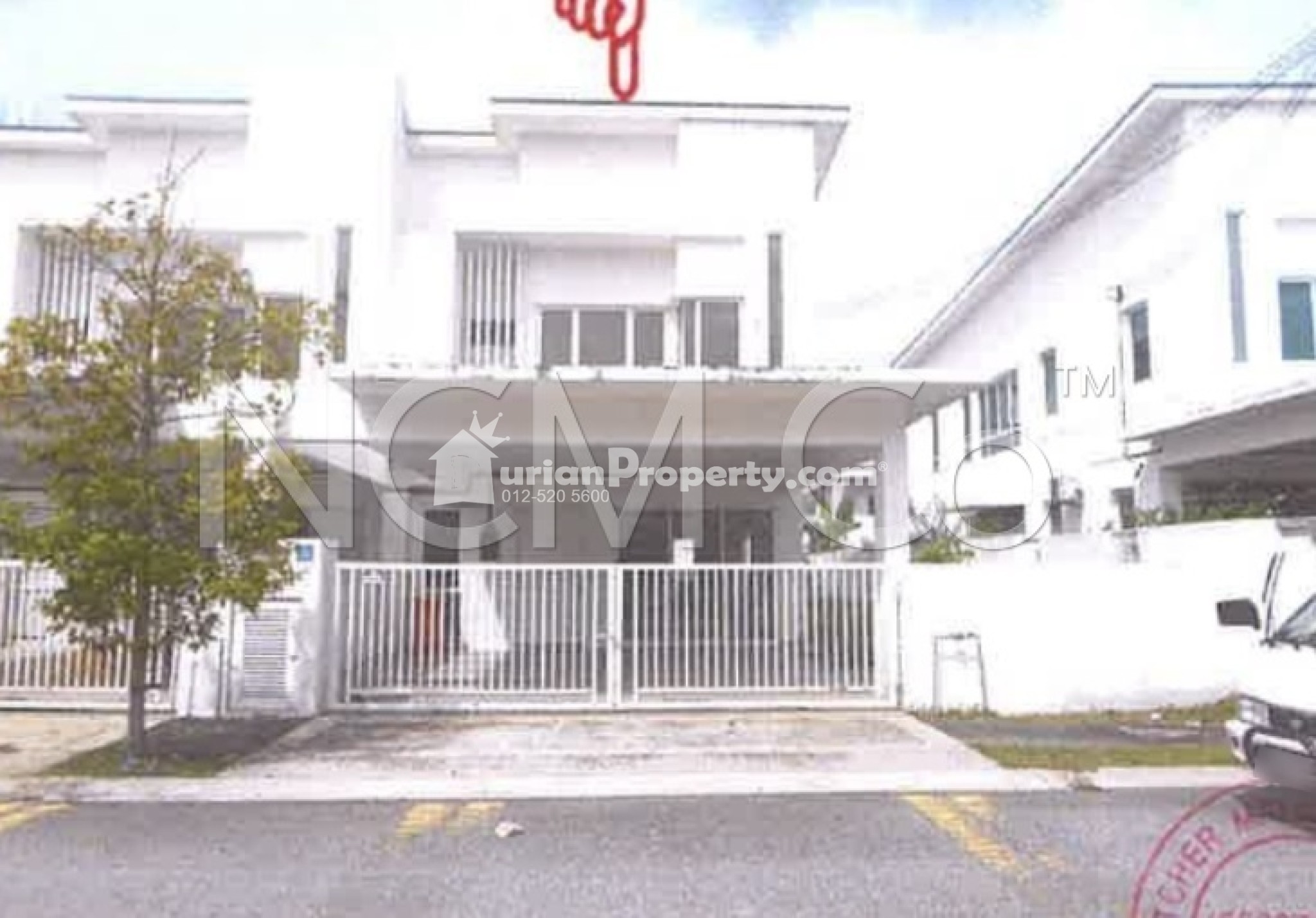 Terrace House For Auction at Suriaman
