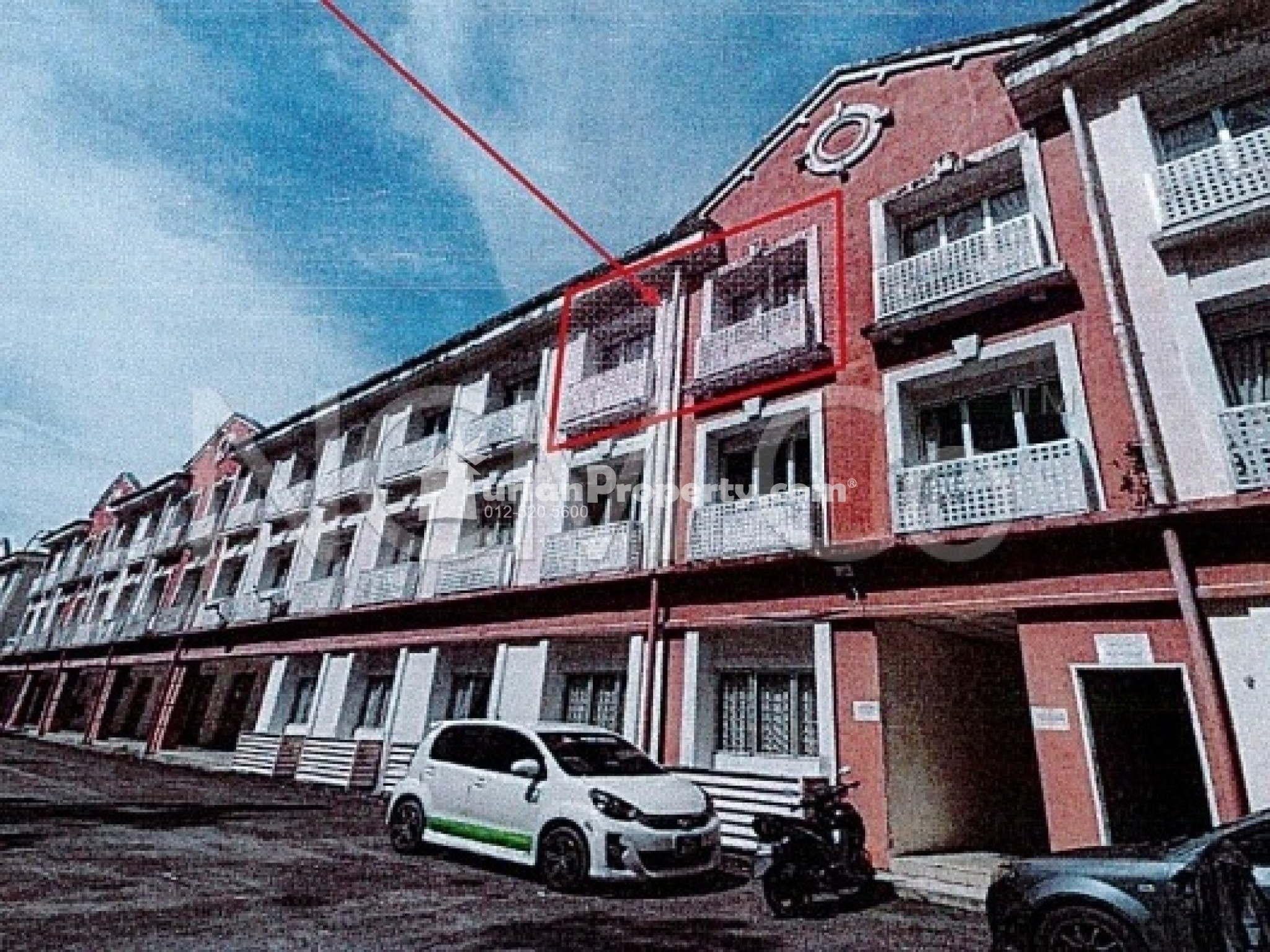 Serviced Residence For Auction at Laketown Apartment (Bukit Merah Resort)