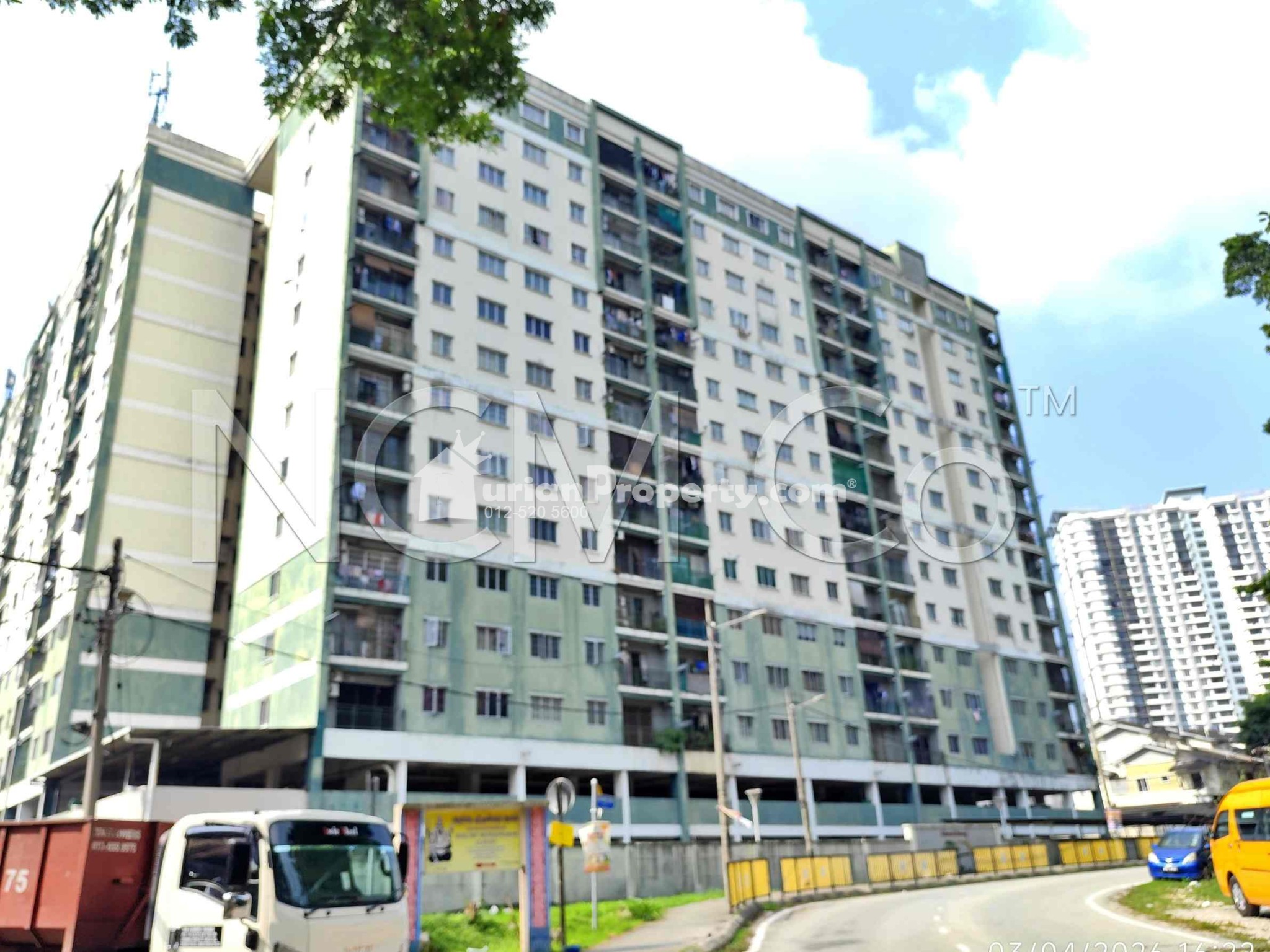Apartment For Auction at Angsana Apartment