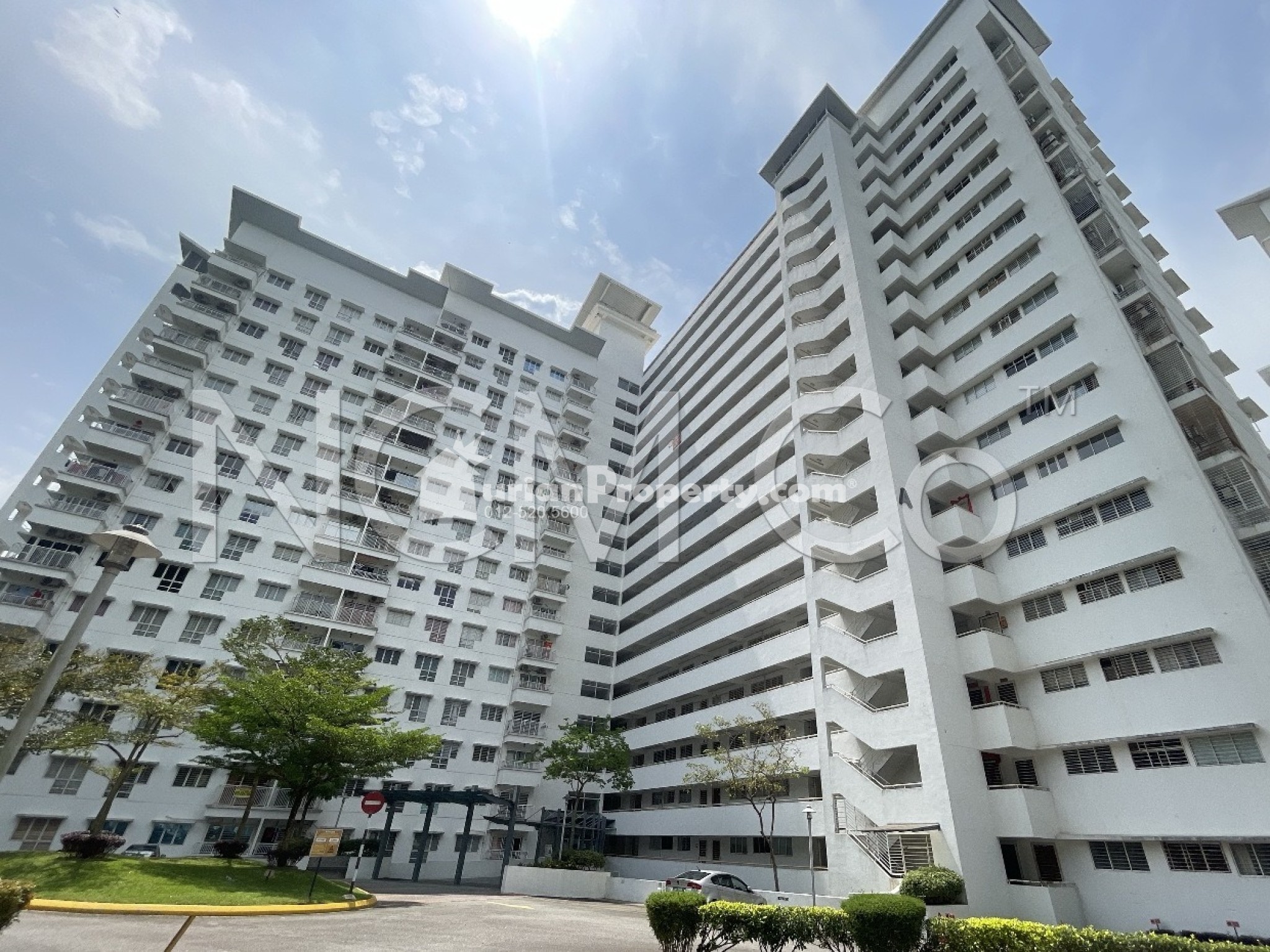 Condo For Auction at Monte Bayu