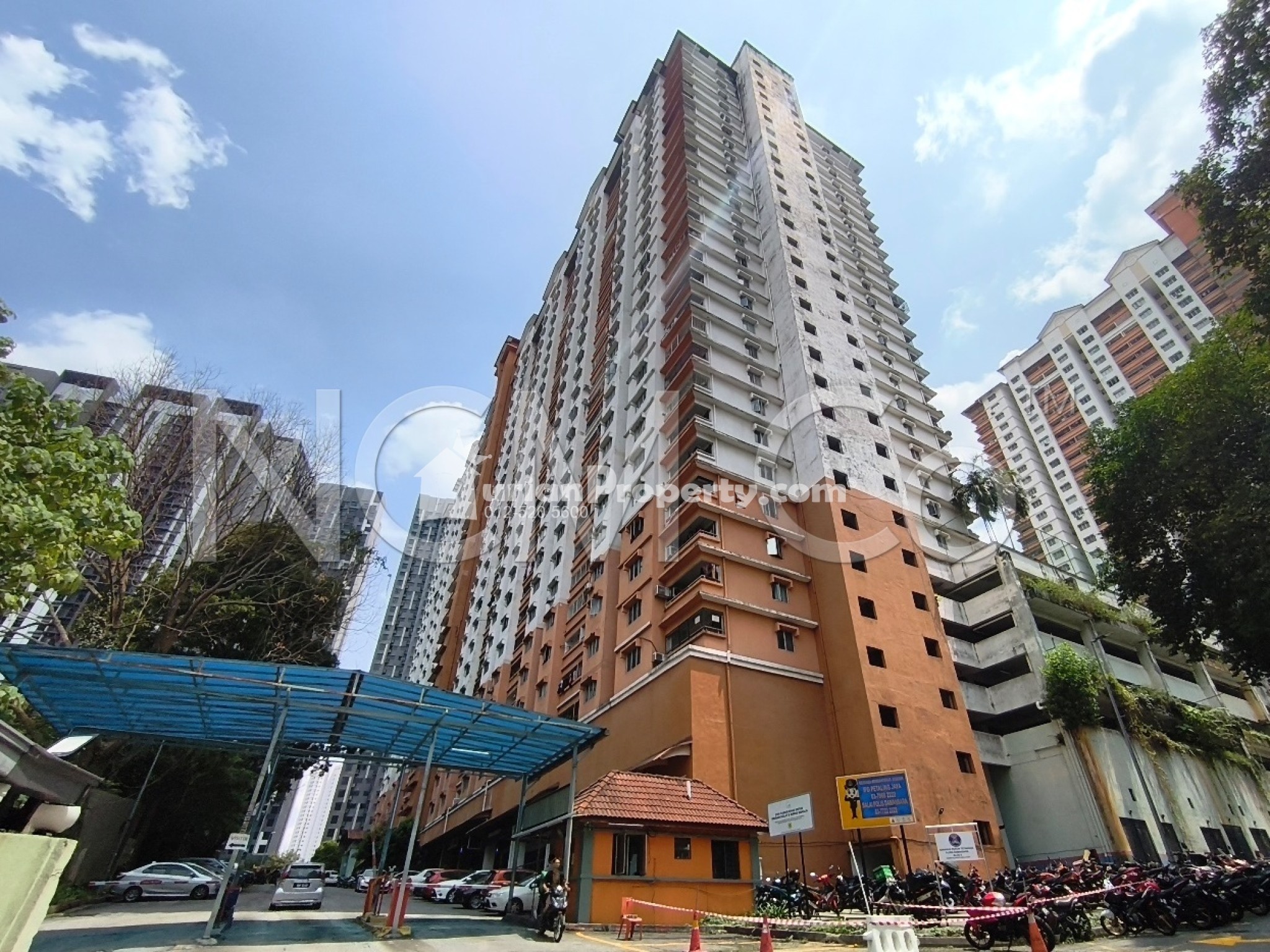 Apartment For Auction at Flora Damansara Apartment