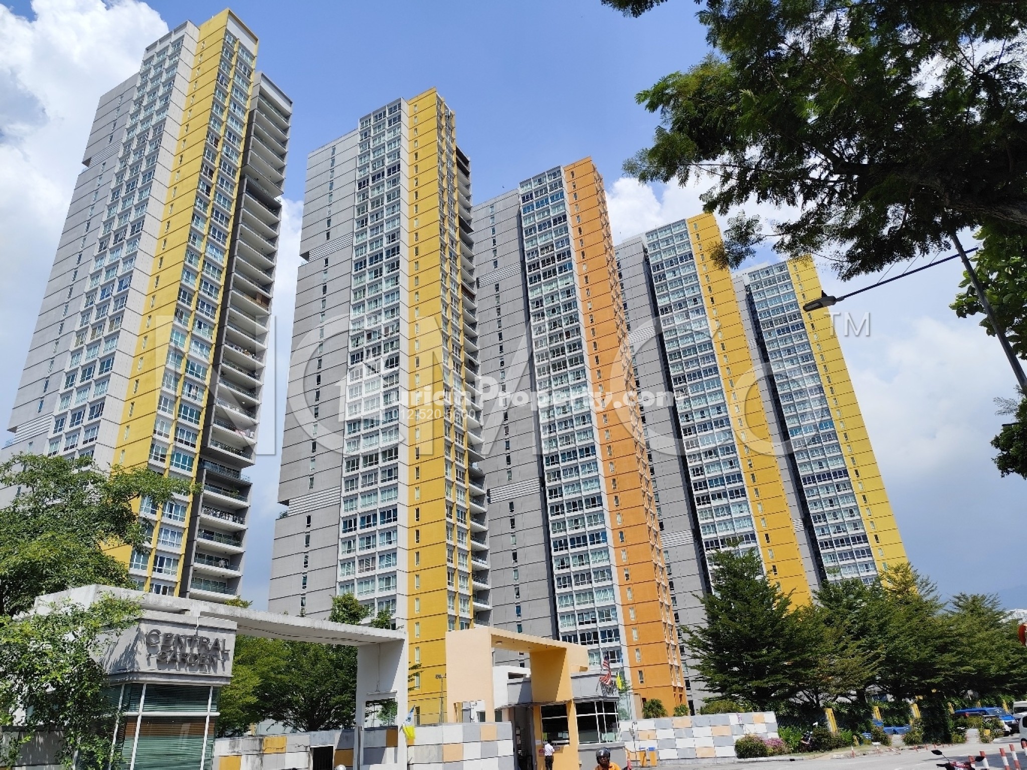 Penthouse For Auction at Central Park