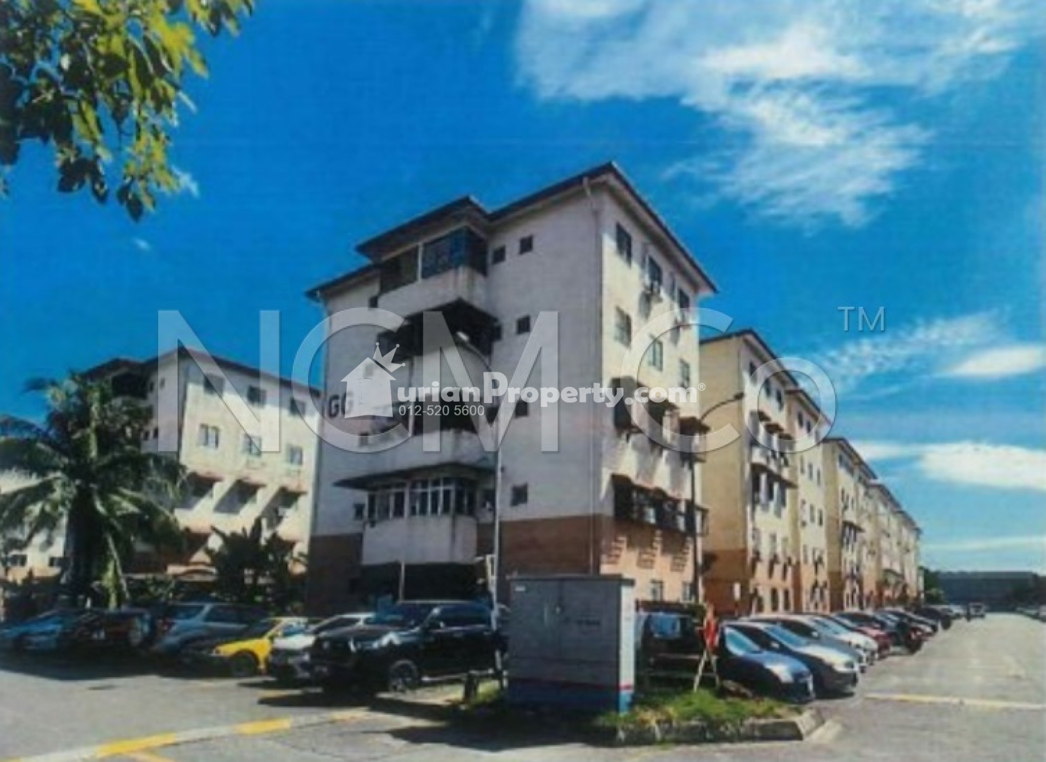 Apartment For Auction at Puchong Utama Court 2