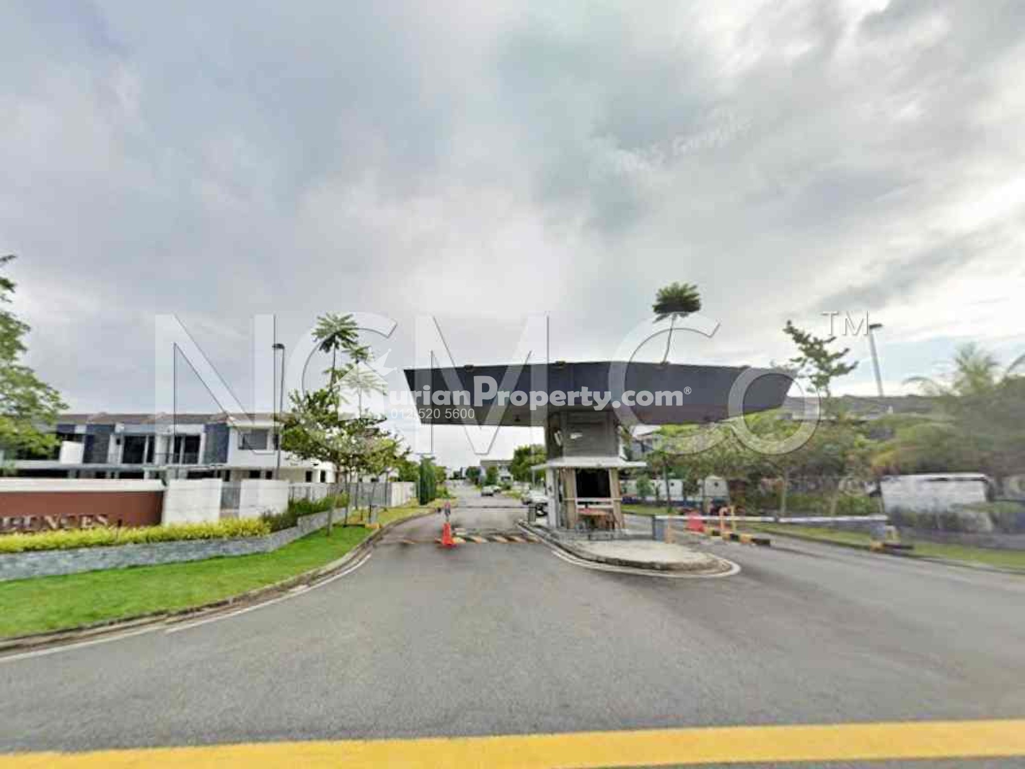 Terrace House For Auction at Taman Mutiara Rini