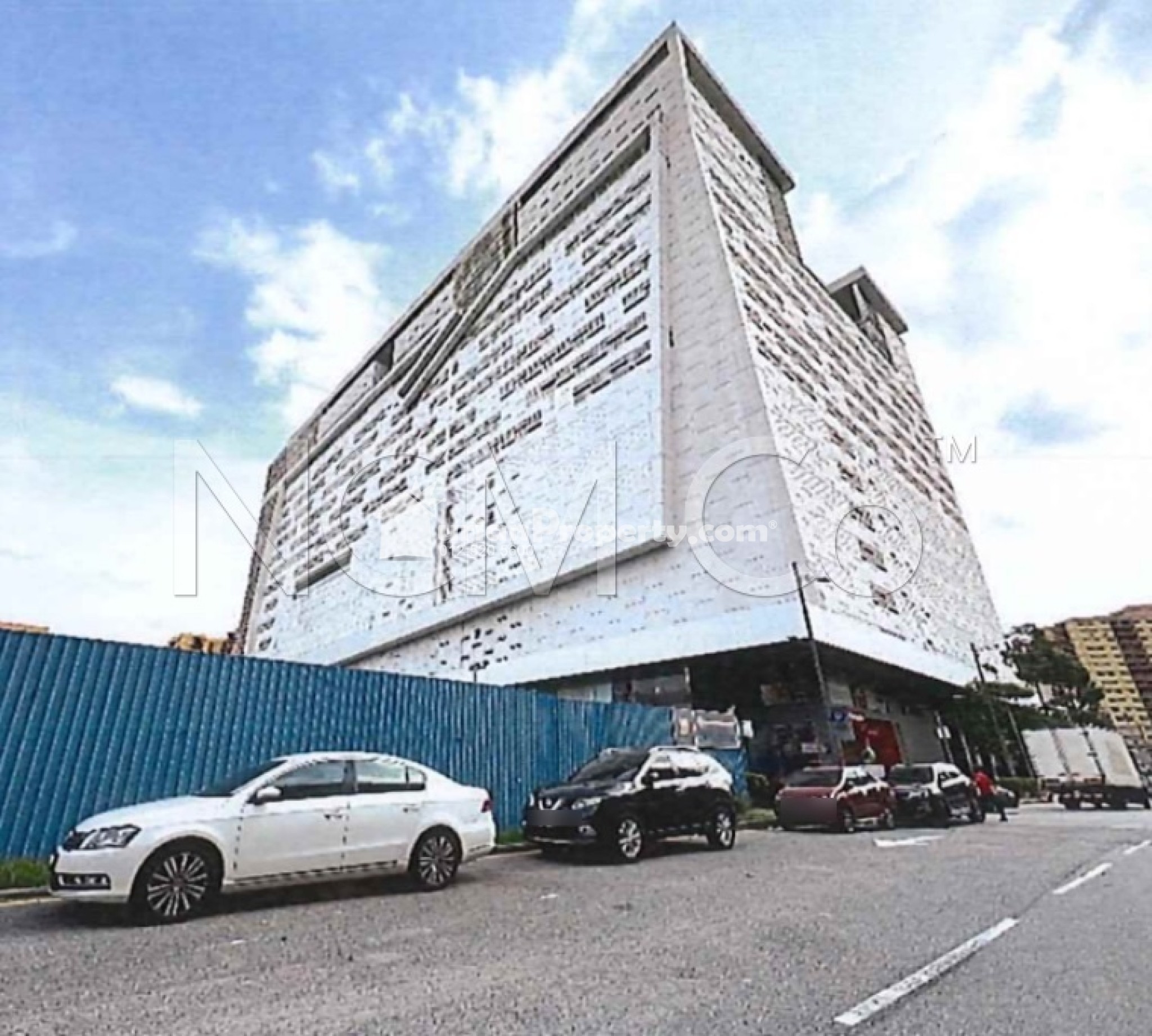 Shop For Auction at Kenanga Wholesale City