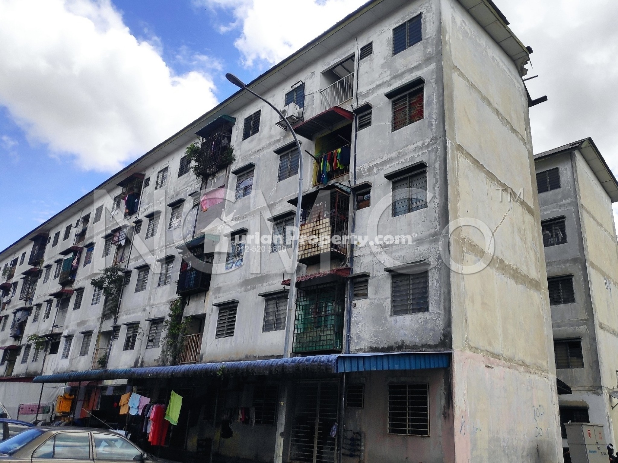 Apartment For Auction at Palma Apartment