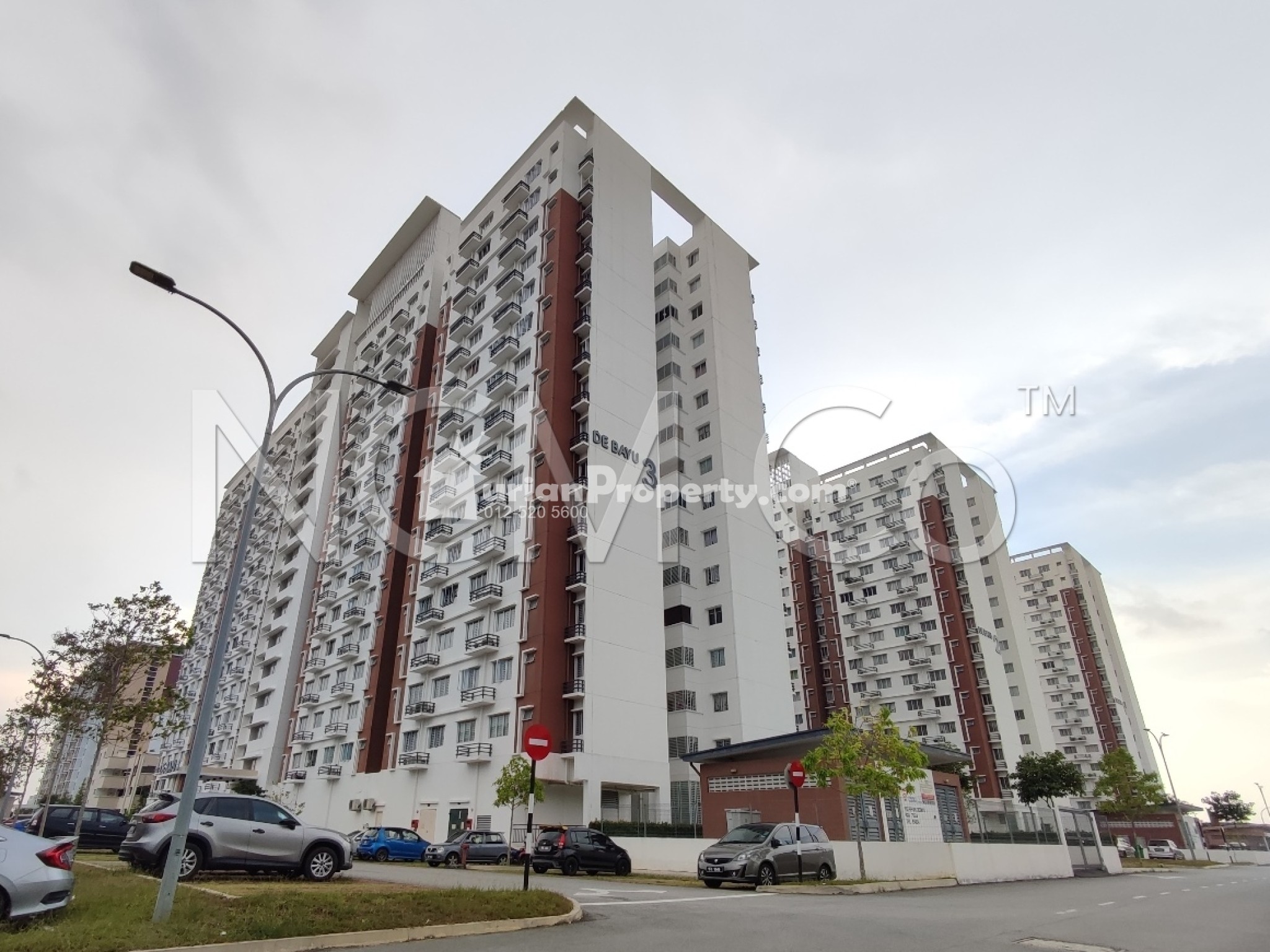 Apartment For Auction at De Bayu Apartment