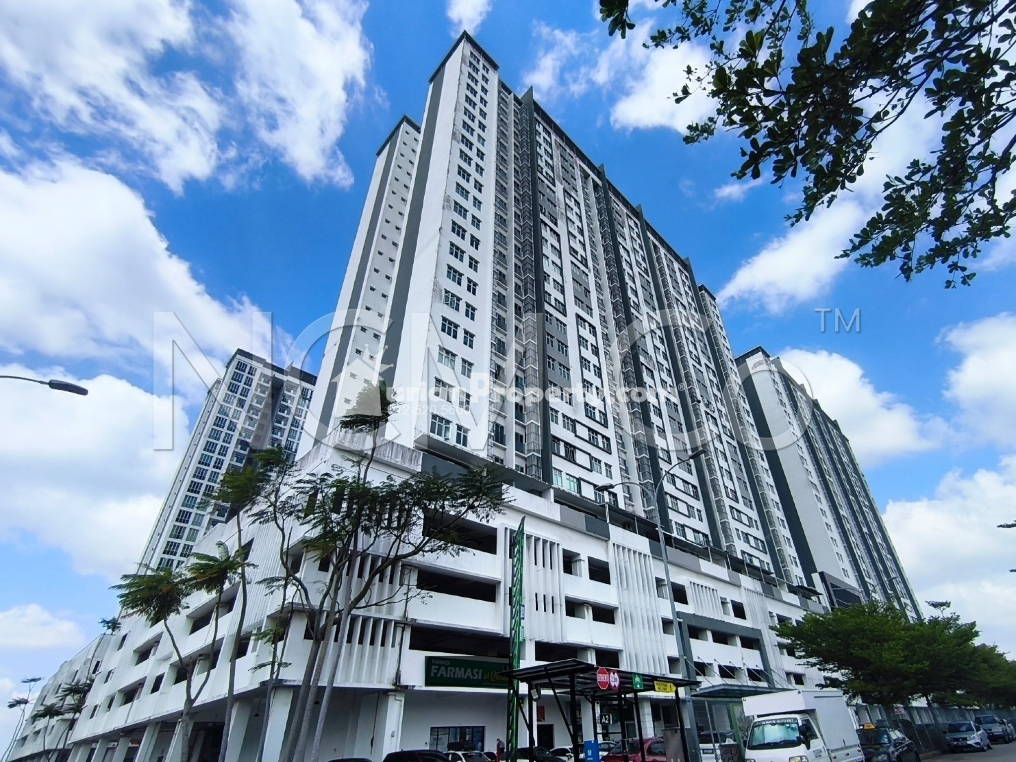 Serviced Residence For Auction at Meridin Bayvue