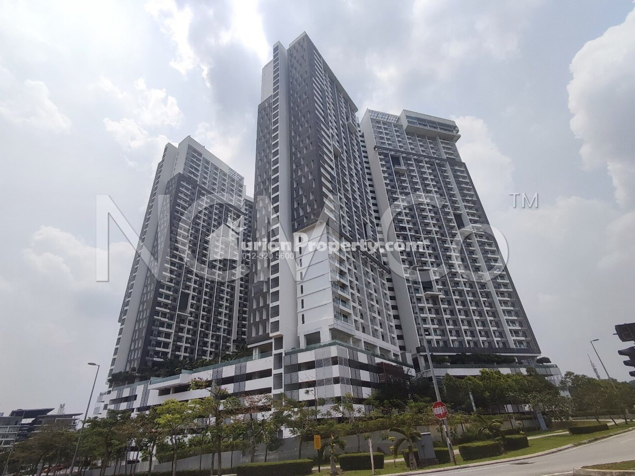 SOHO For Auction at Cybersquare