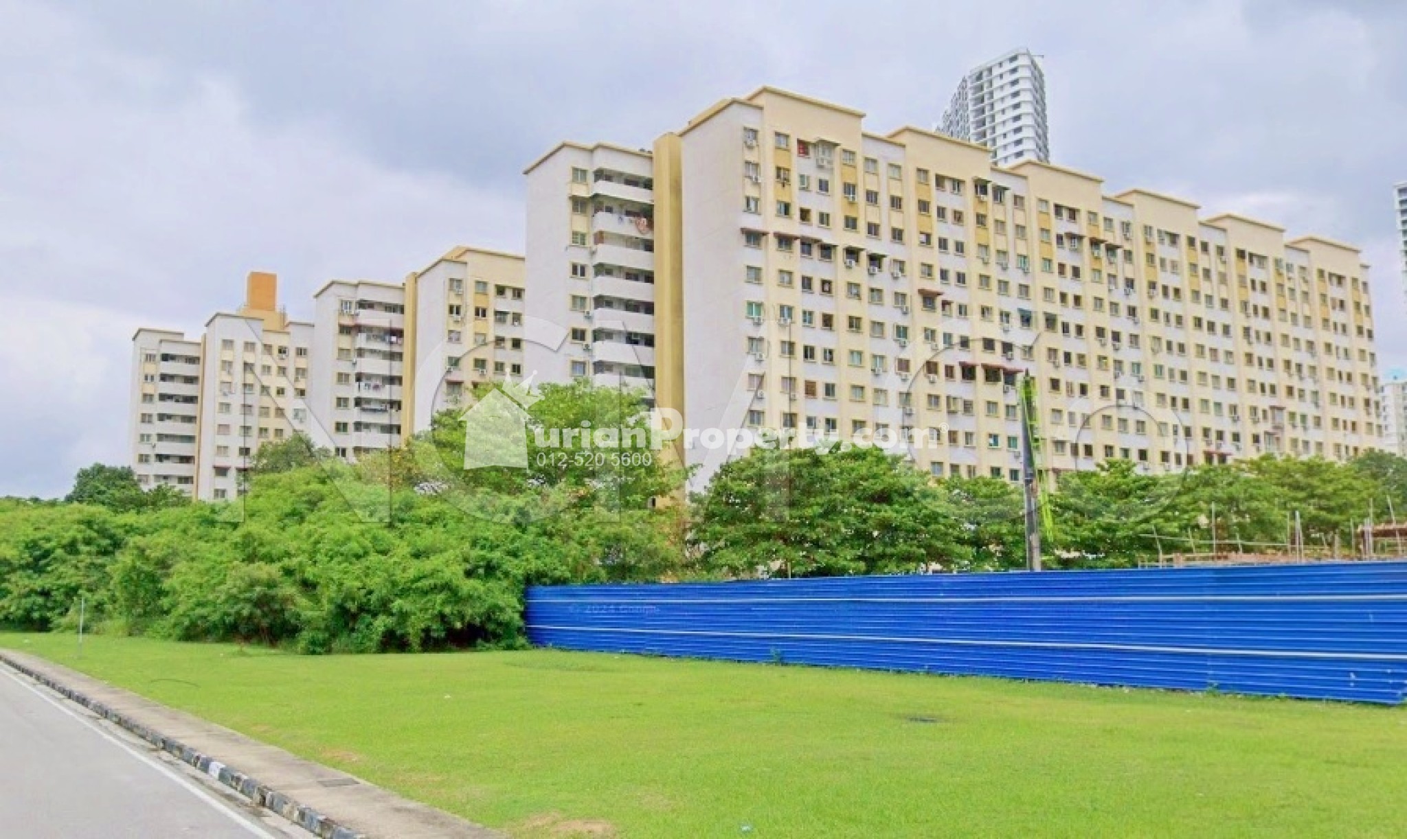 Flat For Auction at Palm Court