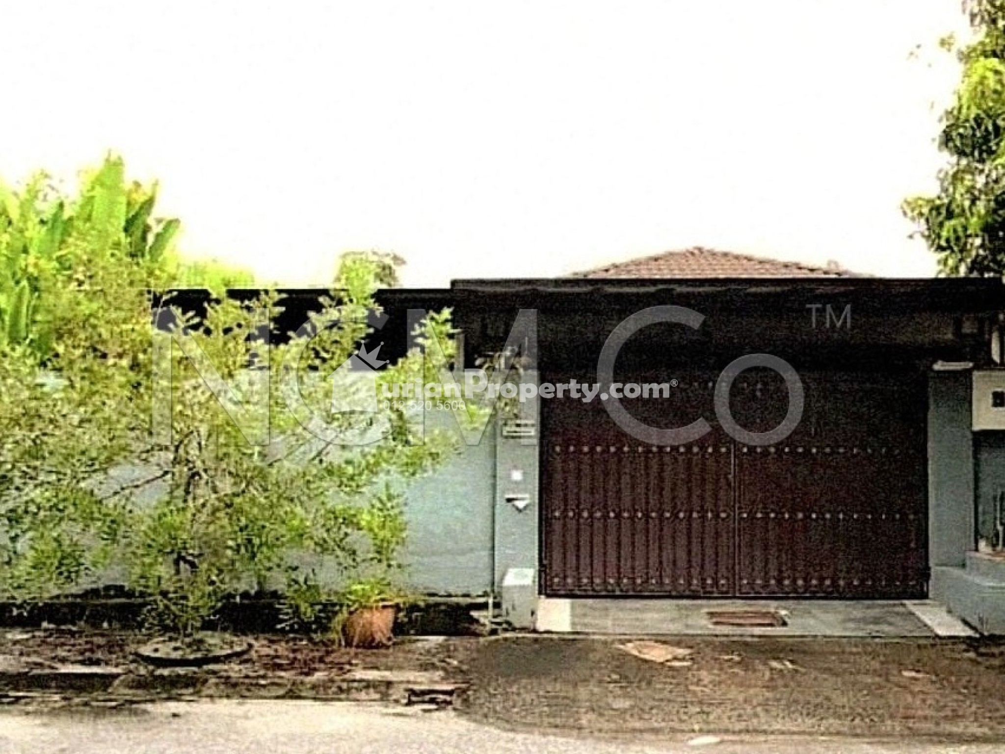 Terrace House For Auction at Taman Meru Perdana