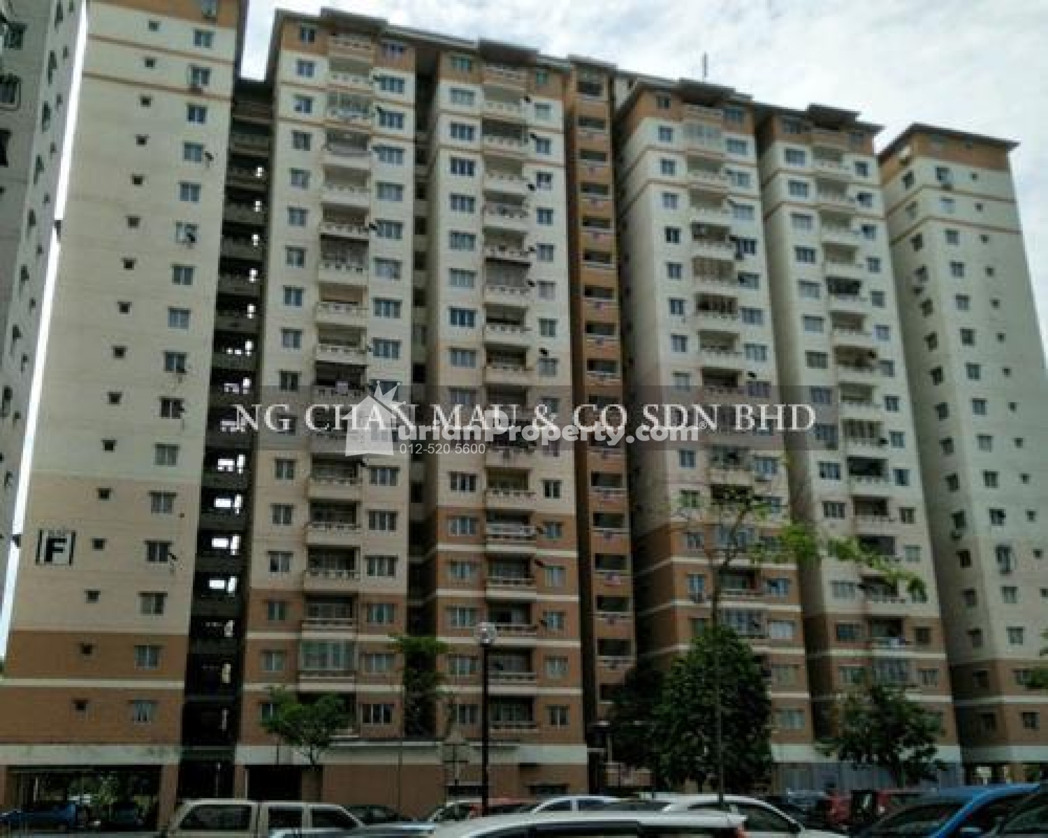 Apartment For Auction at Laguna Biru