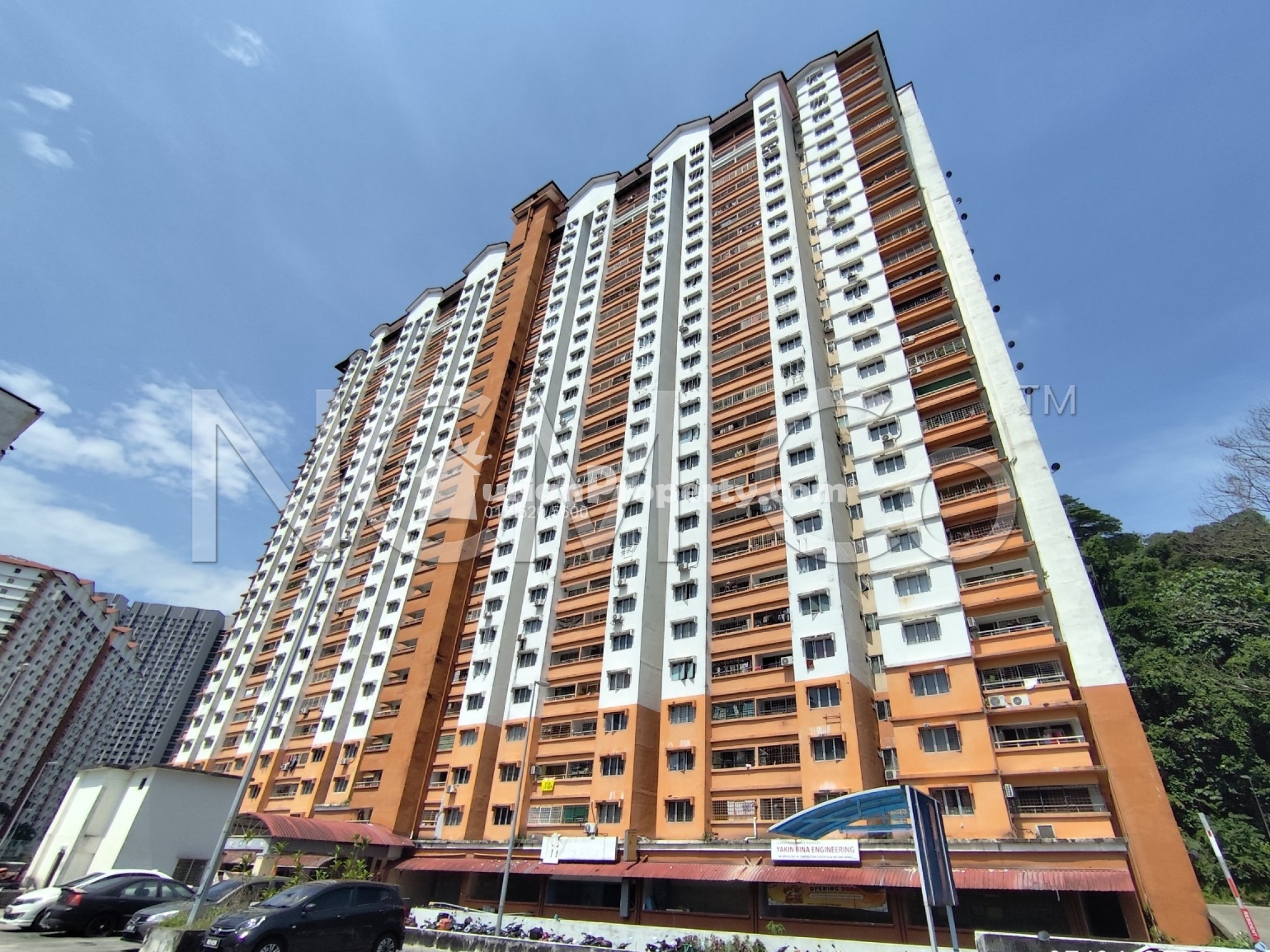 Apartment For Auction at Flora Damansara Apartment