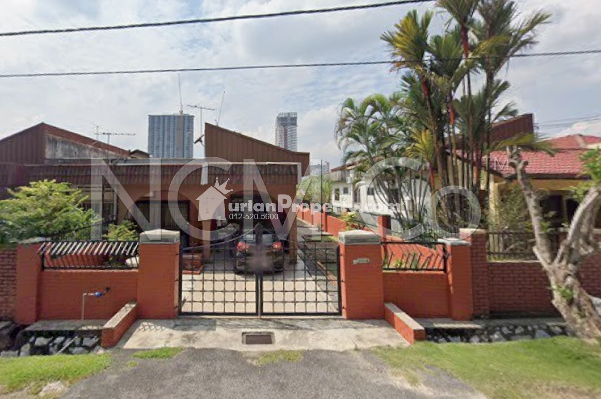 Terrace House For Auction at SS14
