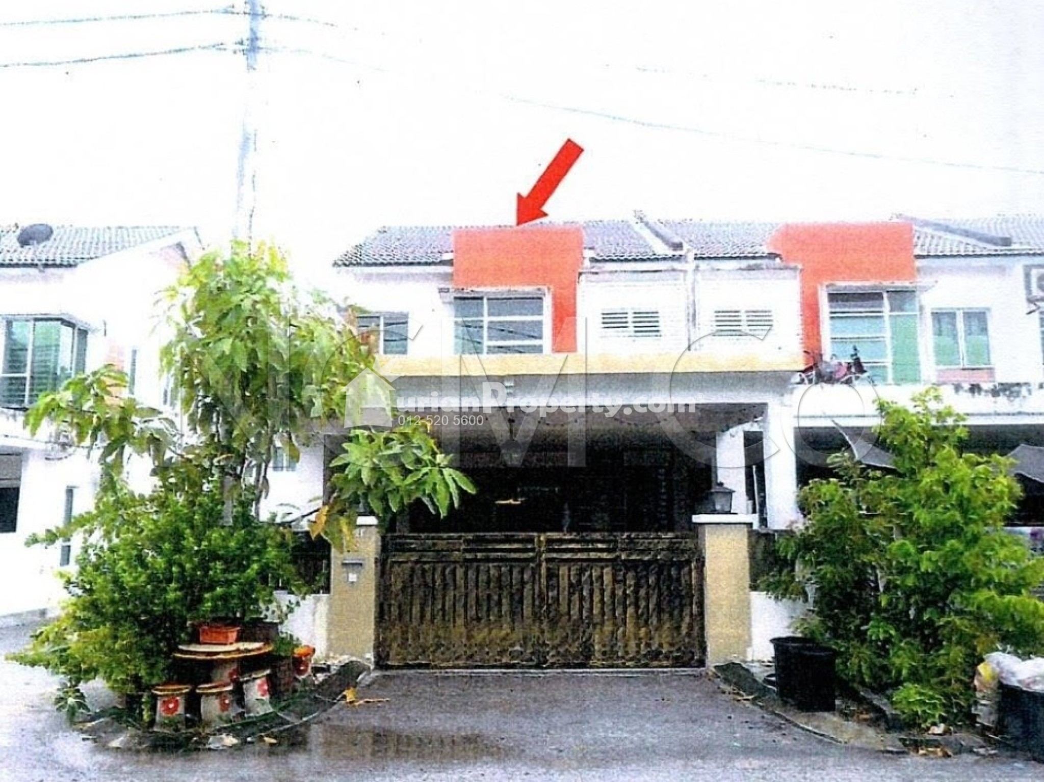 Terrace House For Auction at Taman Lakeville