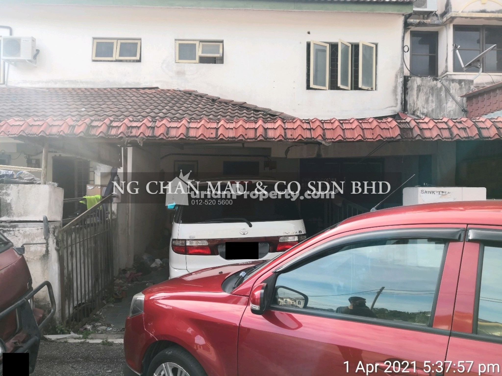 Terrace House For Auction at Taman Lapangan Indah