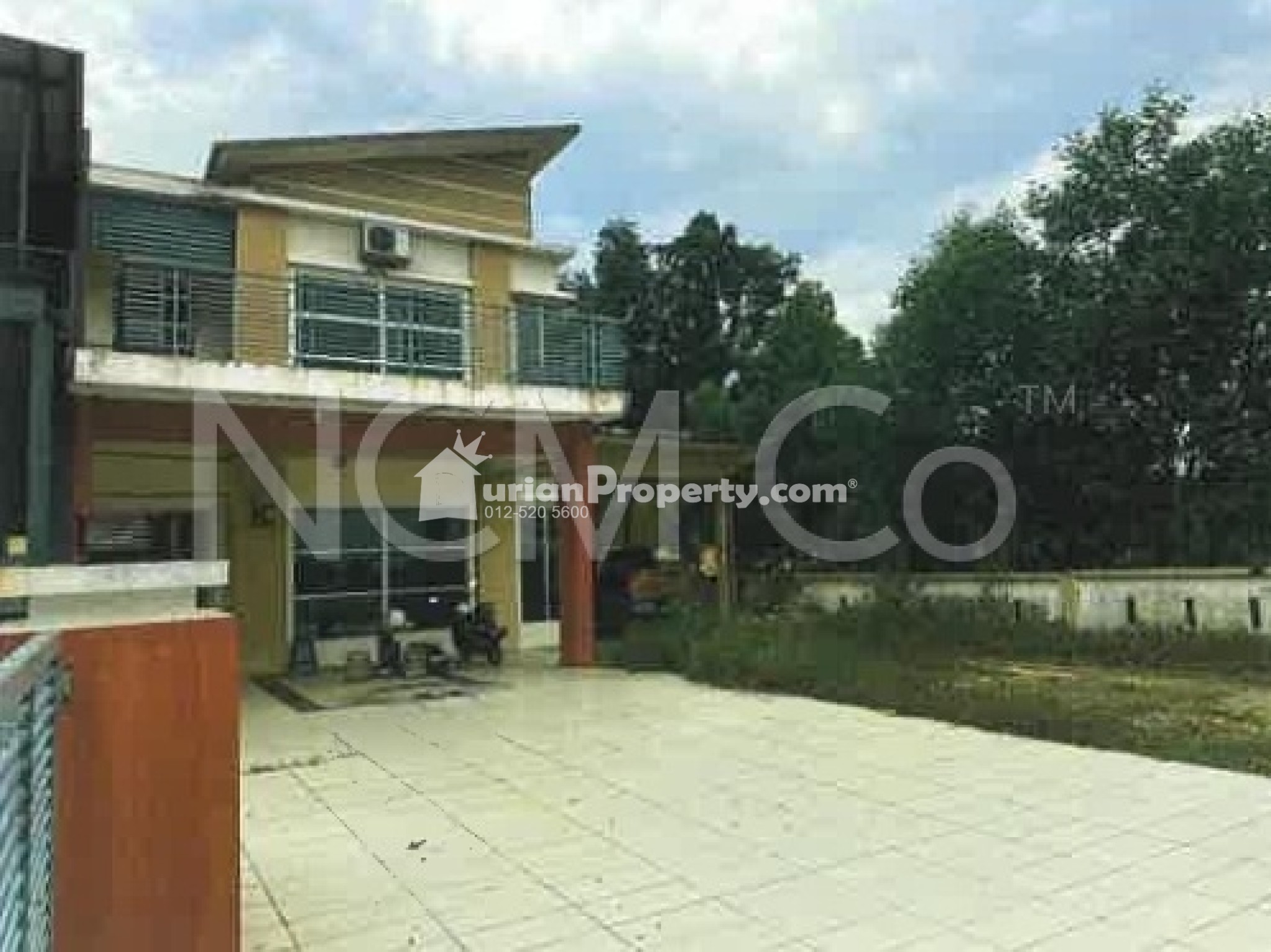 Semi D For Auction at Tiara Heights