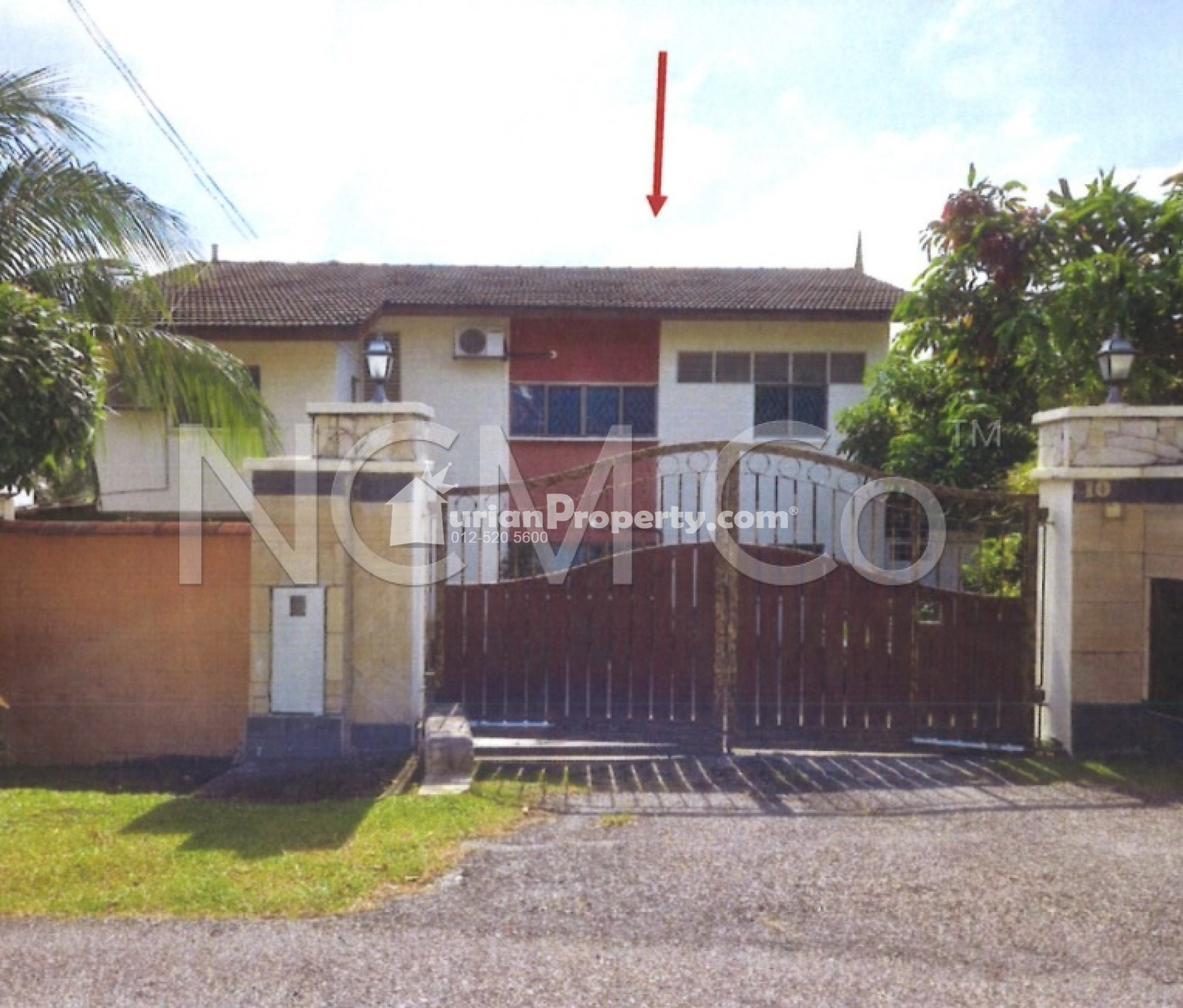 Bungalow House For Auction at Kampung Tunku