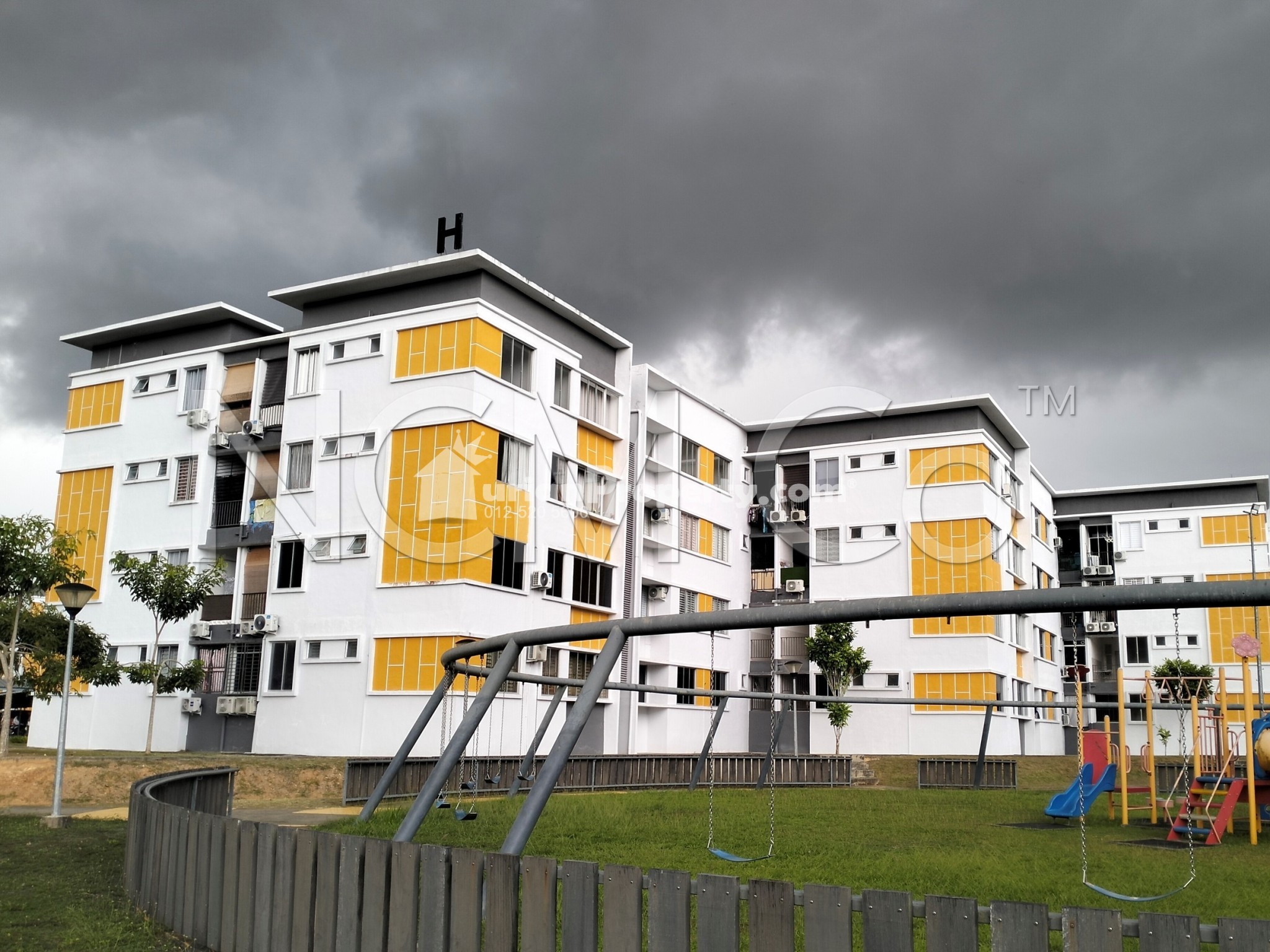 Apartment For Auction at Apartment Villa Sri Indah