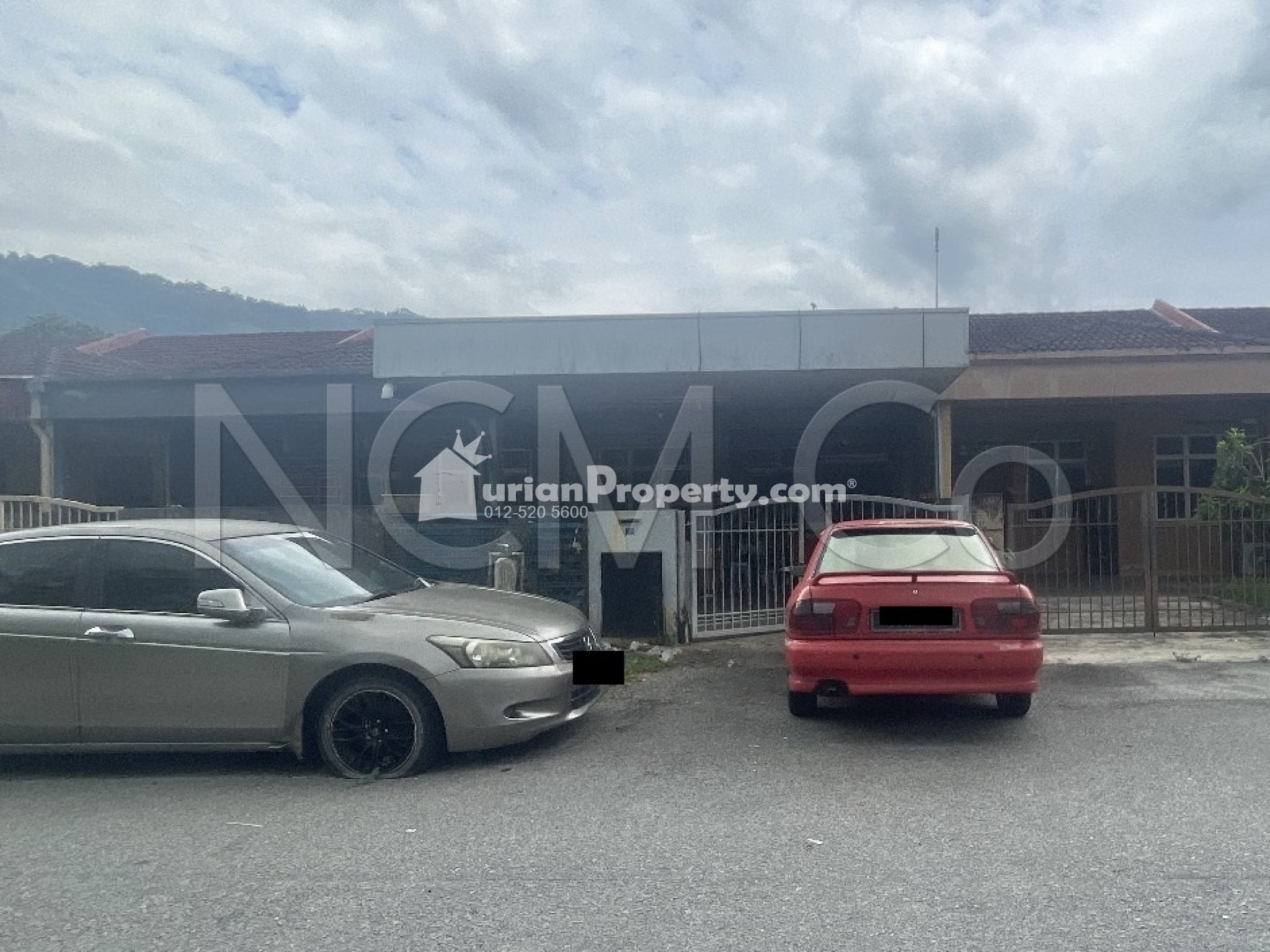 Terrace House For Auction at Taman Seri Impian