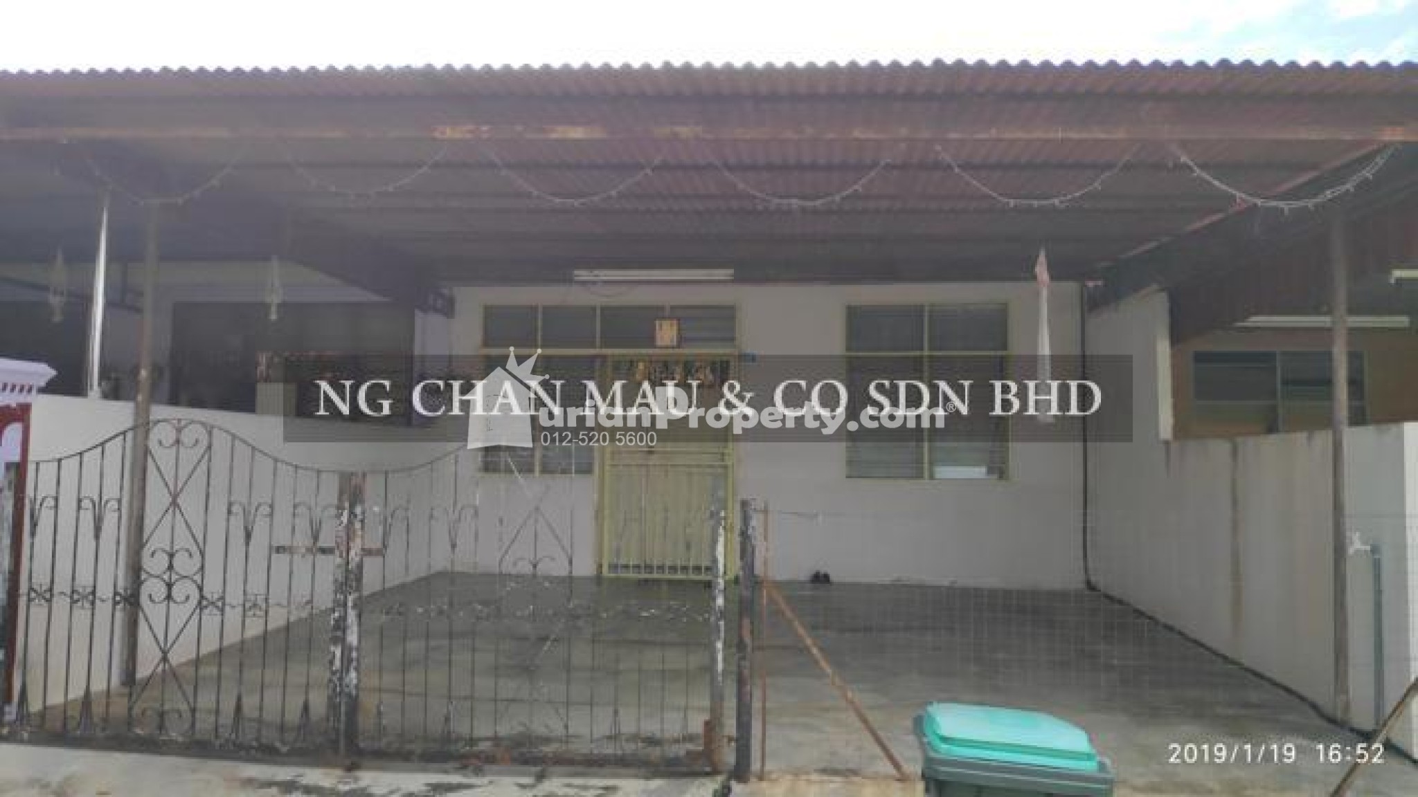 Terrace House For Auction at Taman Kelisa Ria