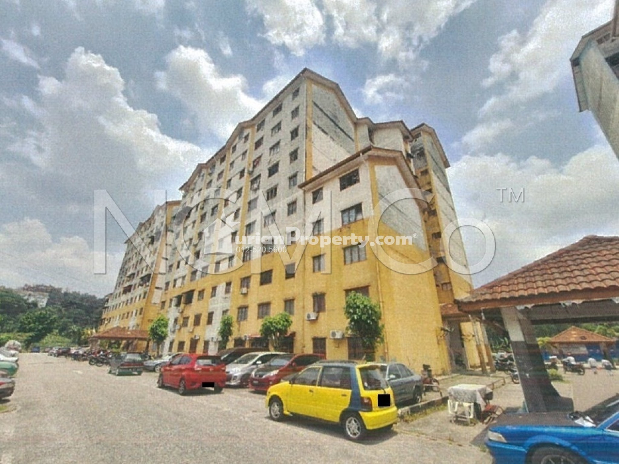 Apartment For Auction at Enggang Apartment
