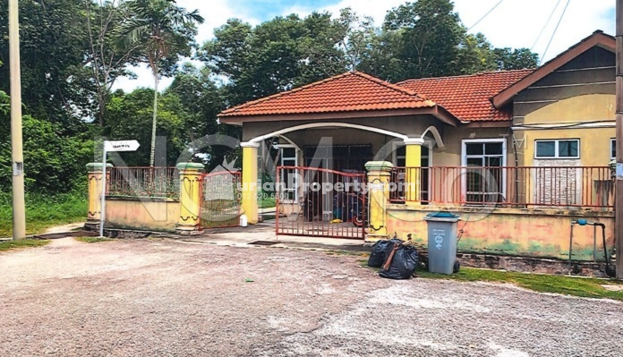 Terrace House For Auction at Taman Terendak Permai