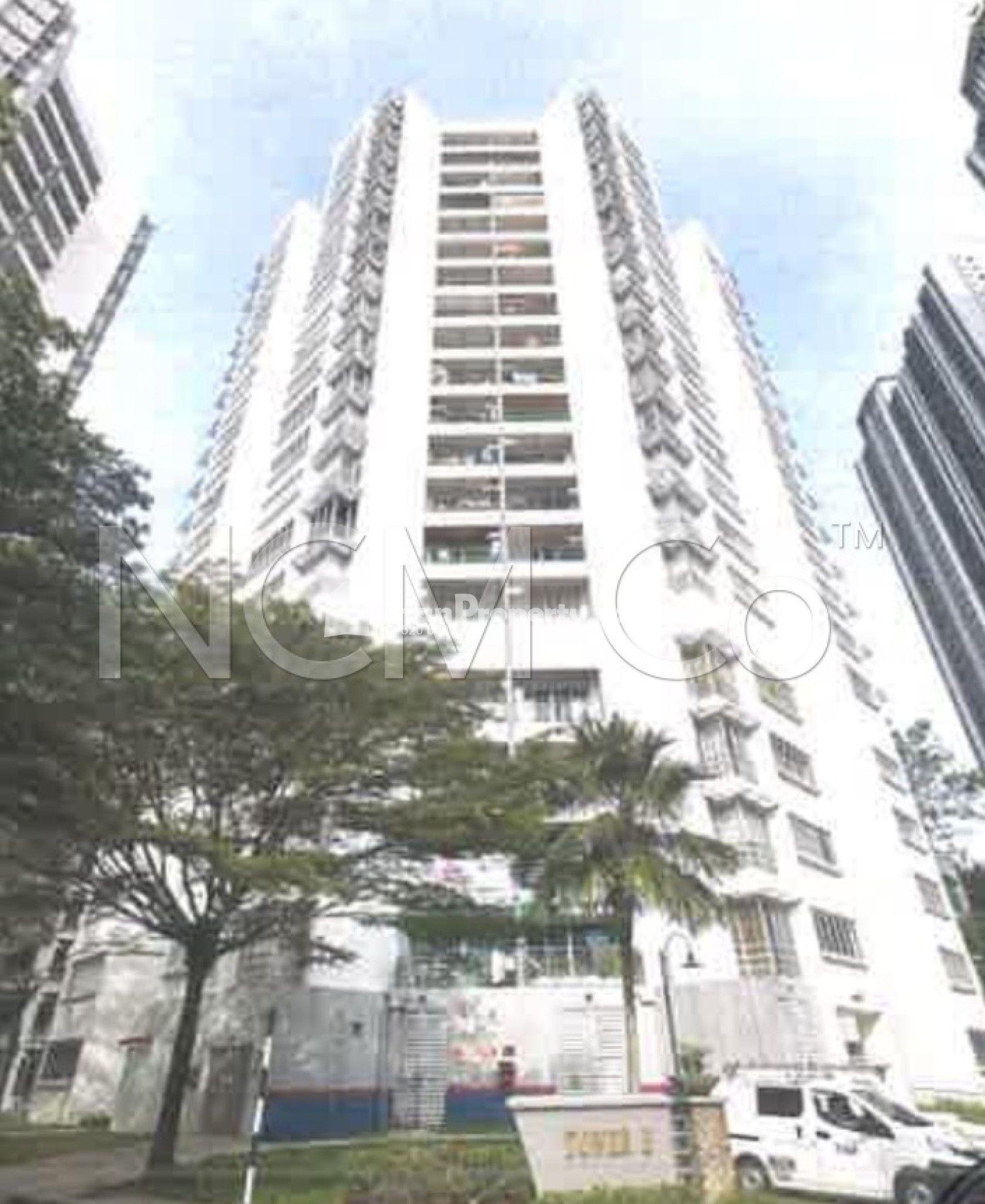 Condo For Auction at Villa Wangsamas
