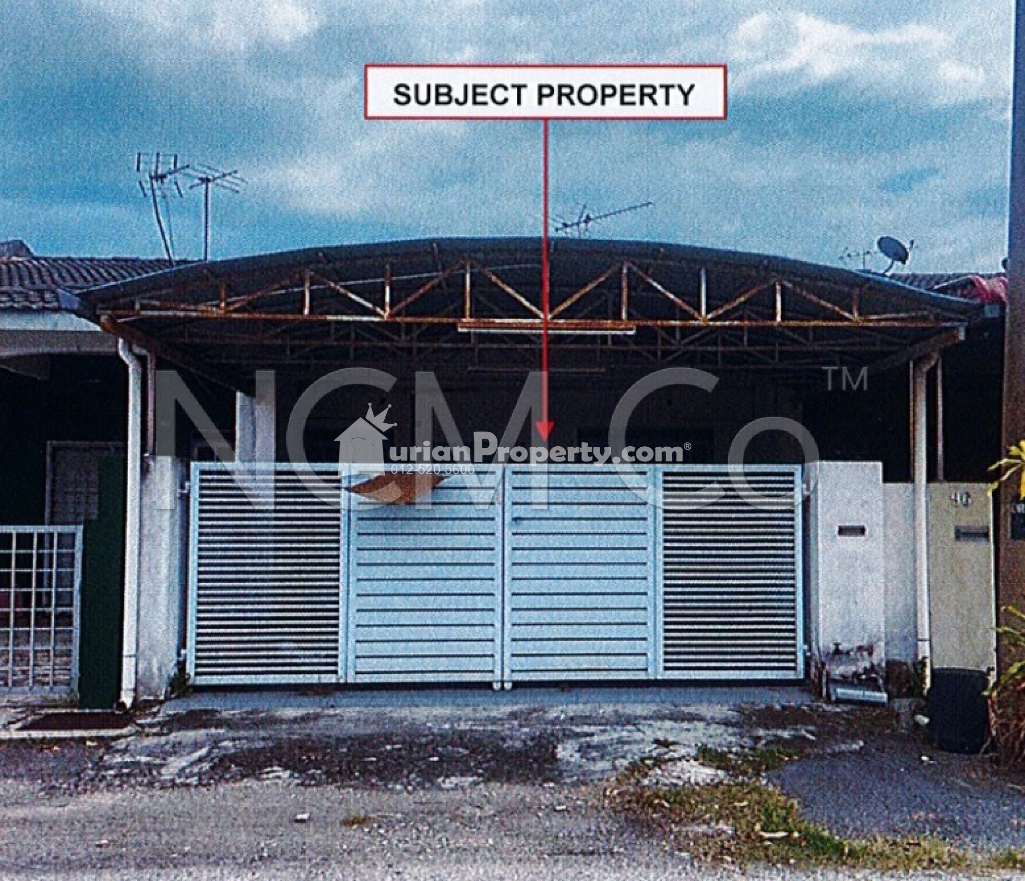 Terrace House For Auction at Taman Lapangan Melodi