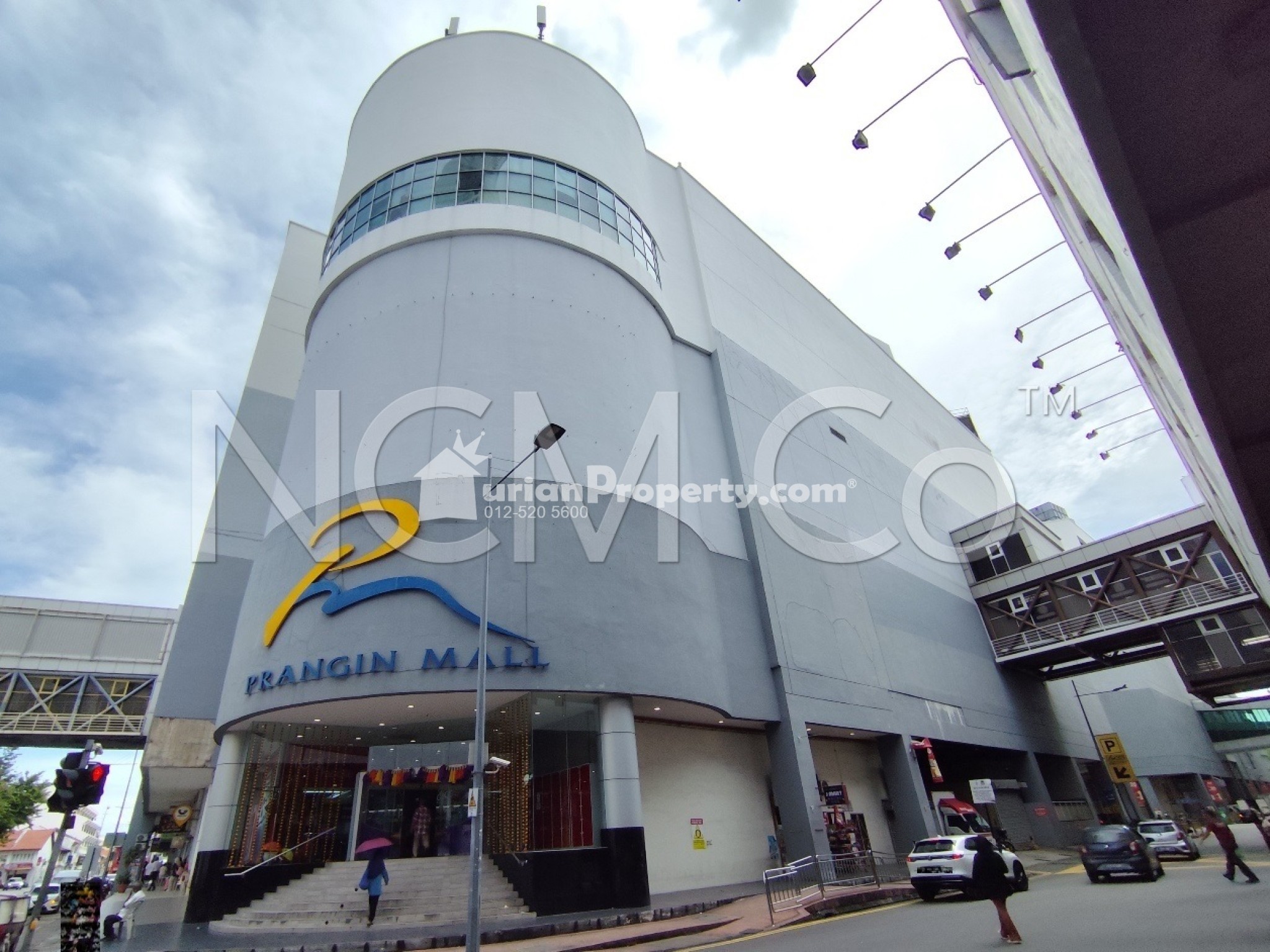 Shop For Auction at Prangin Mall