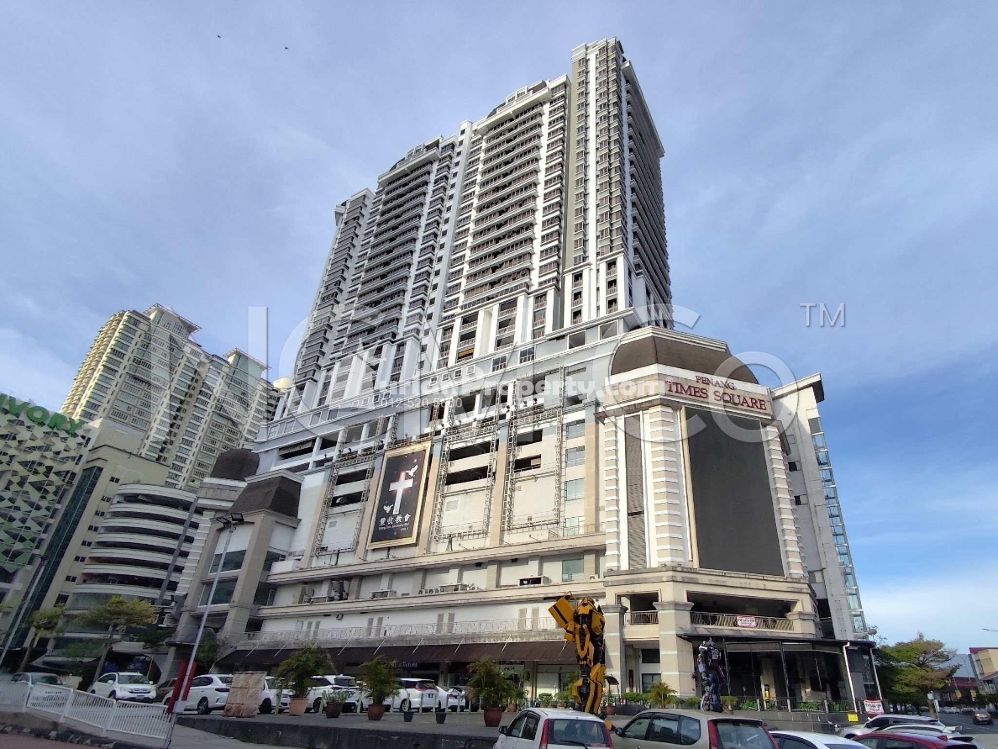 Condo For Auction at Birch The Plaza