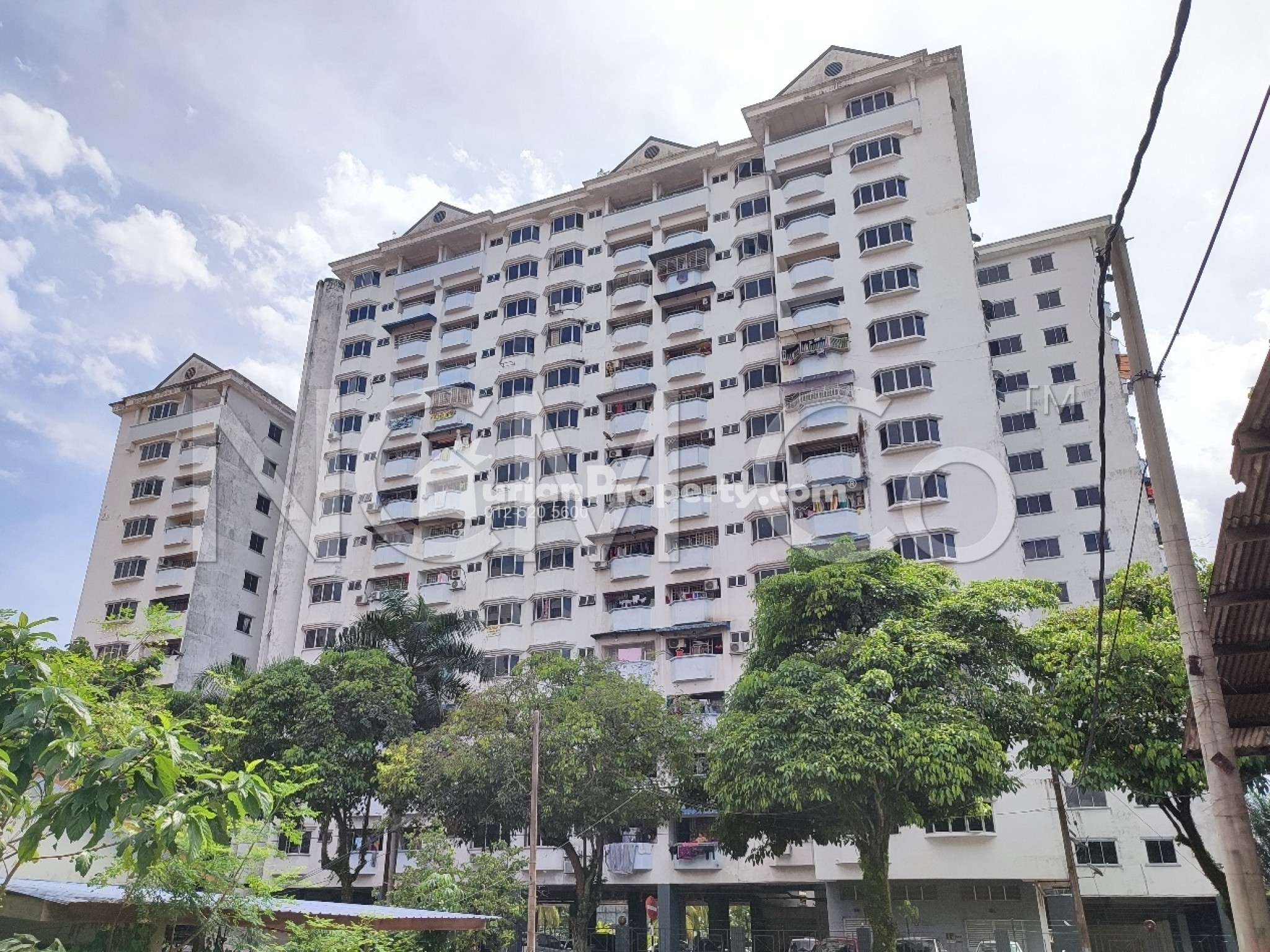 Apartment For Auction at Pangsapuri Seri Gembira