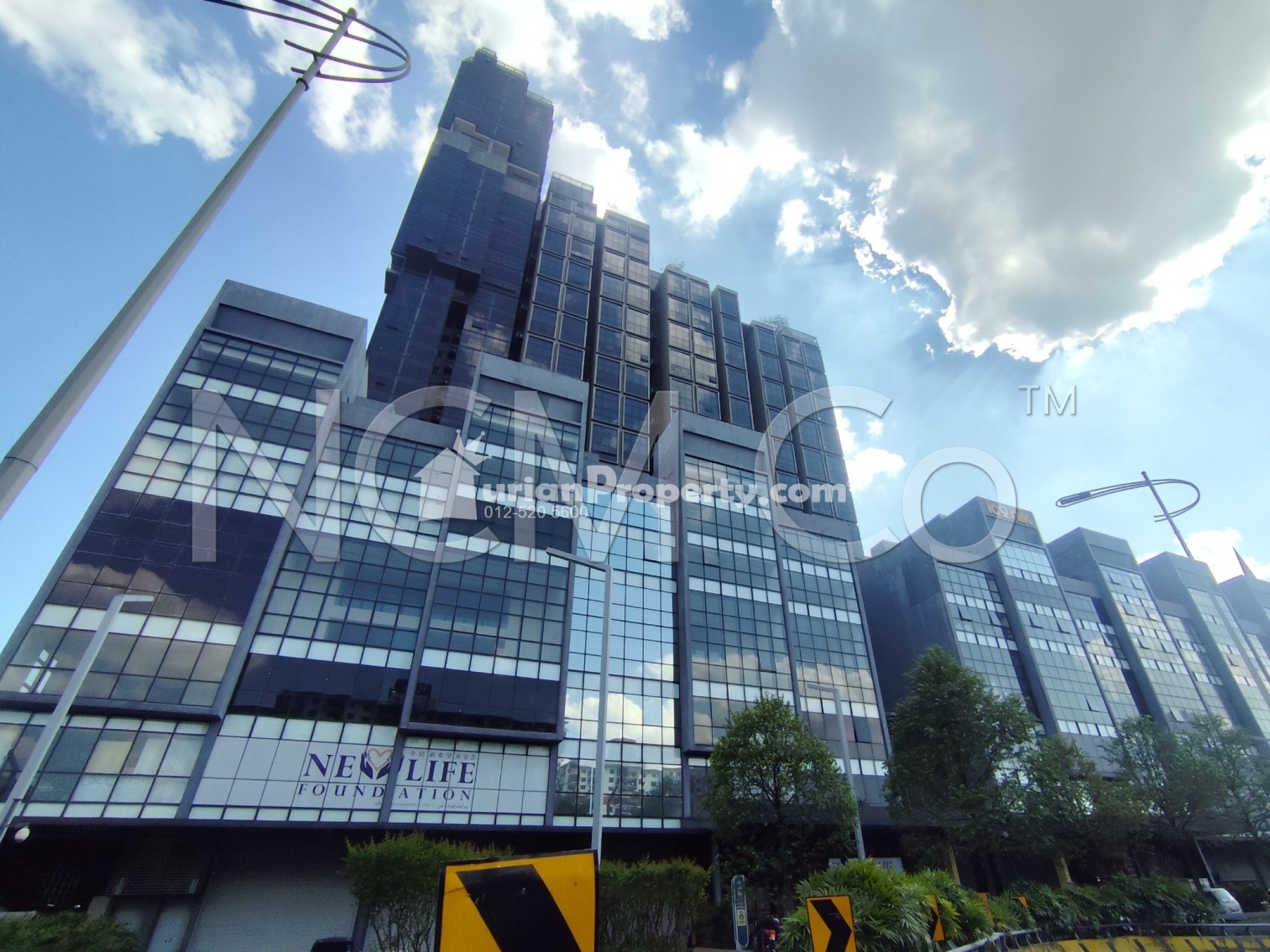 Serviced Residence For Auction at Icon Residenz