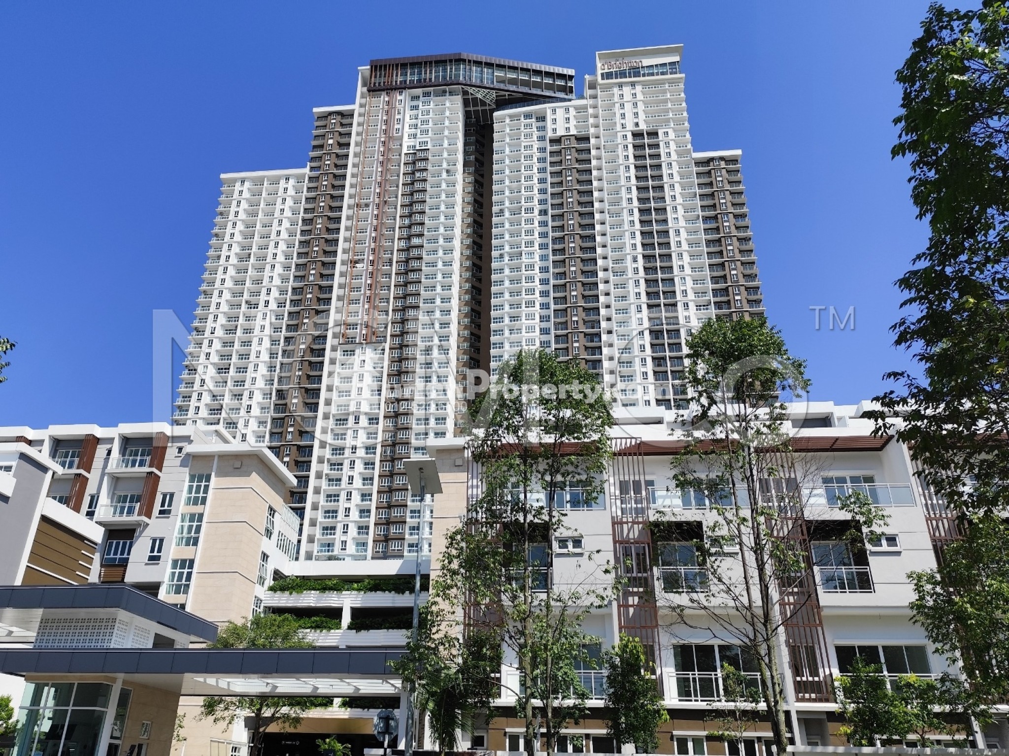 Condo For Auction at d'Brightton