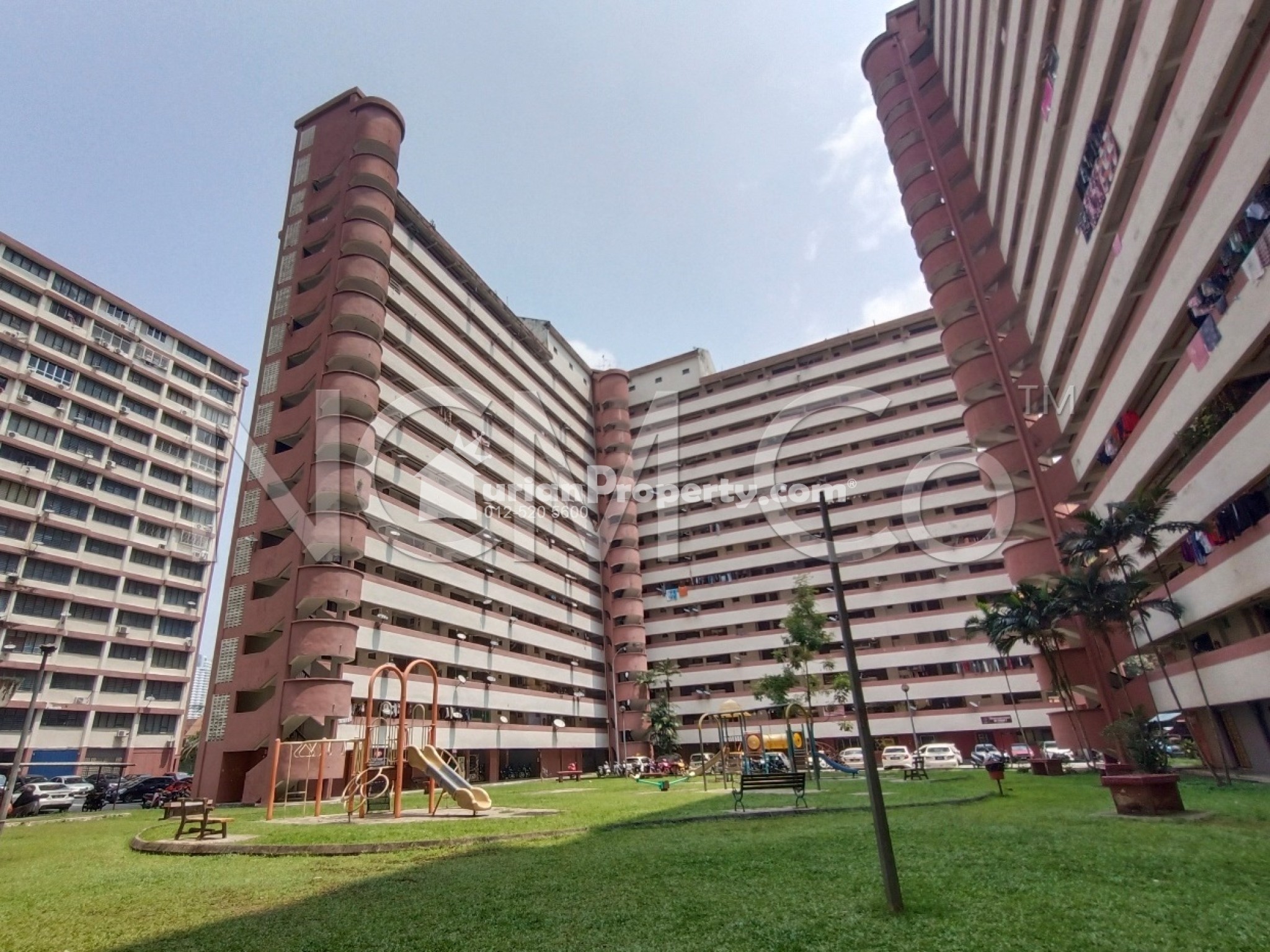 Apartment For Auction at Sri Tioman II
