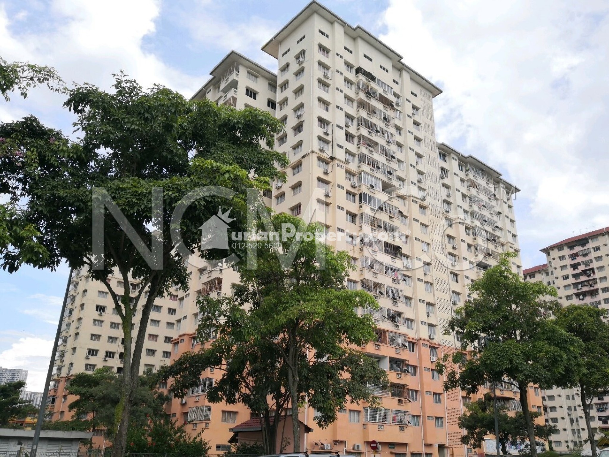 Apartment For Auction at Apartment Dahlia