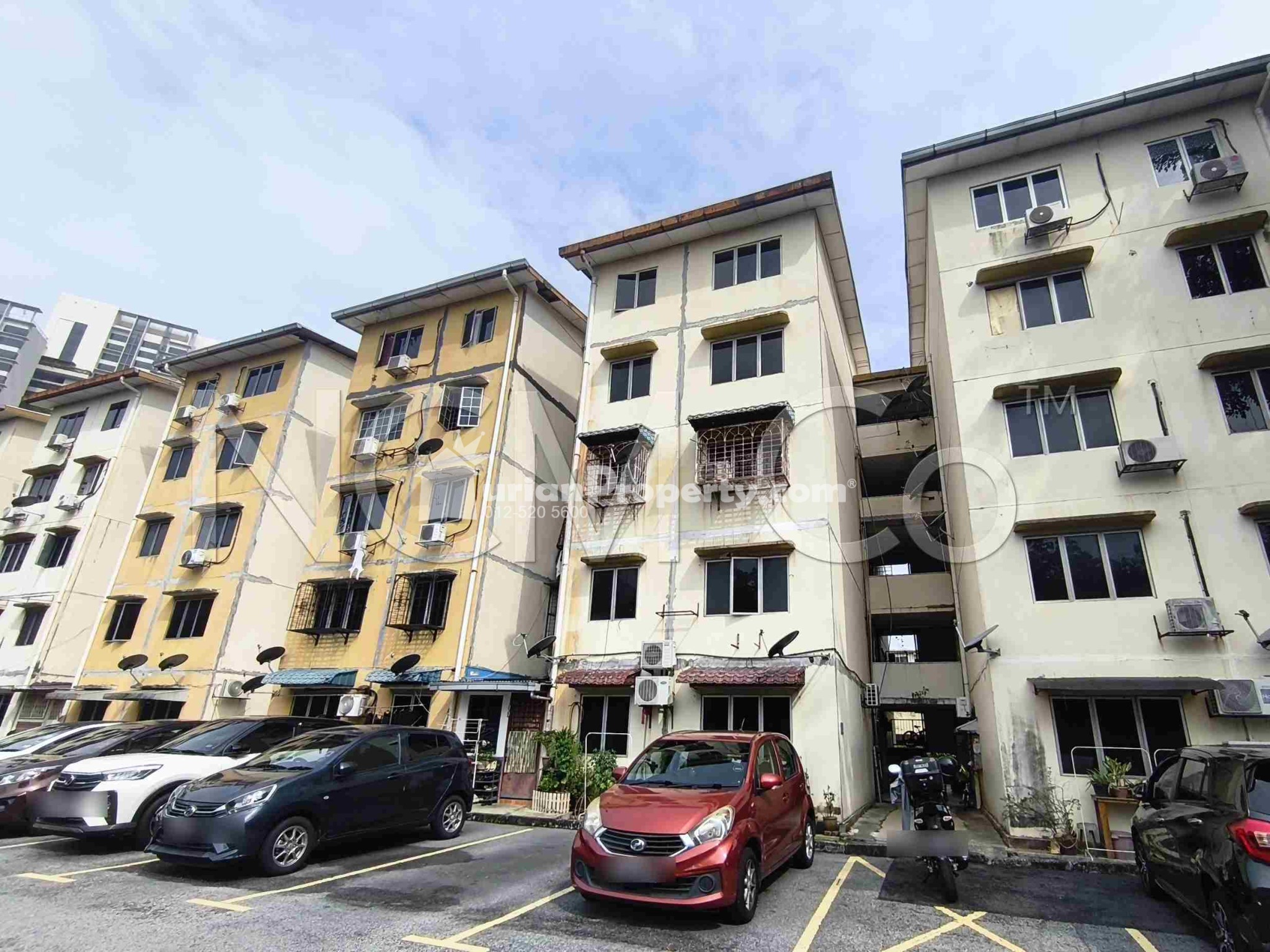 Apartment For Auction at Apartment PKNS